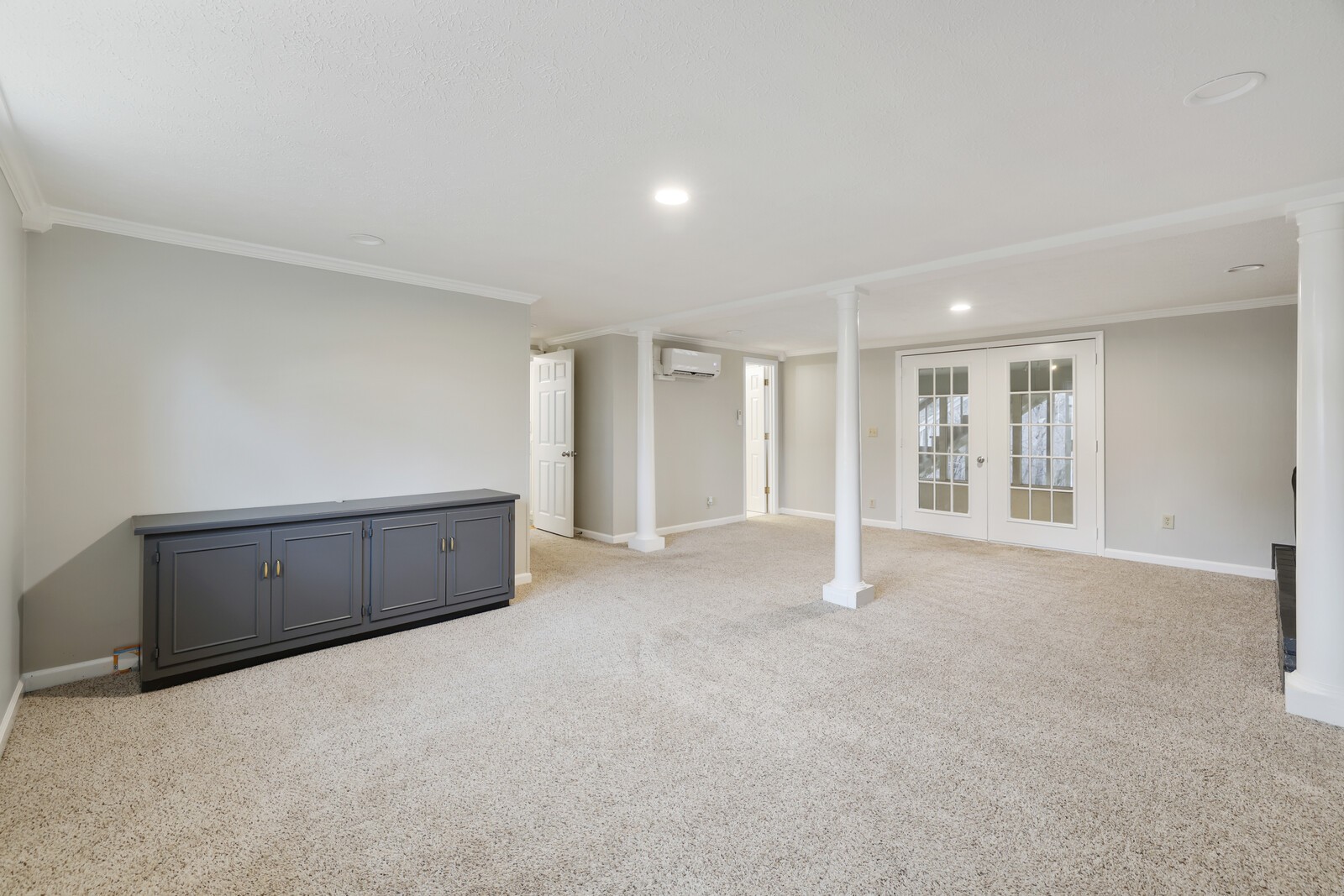 306 Crestridge Dr