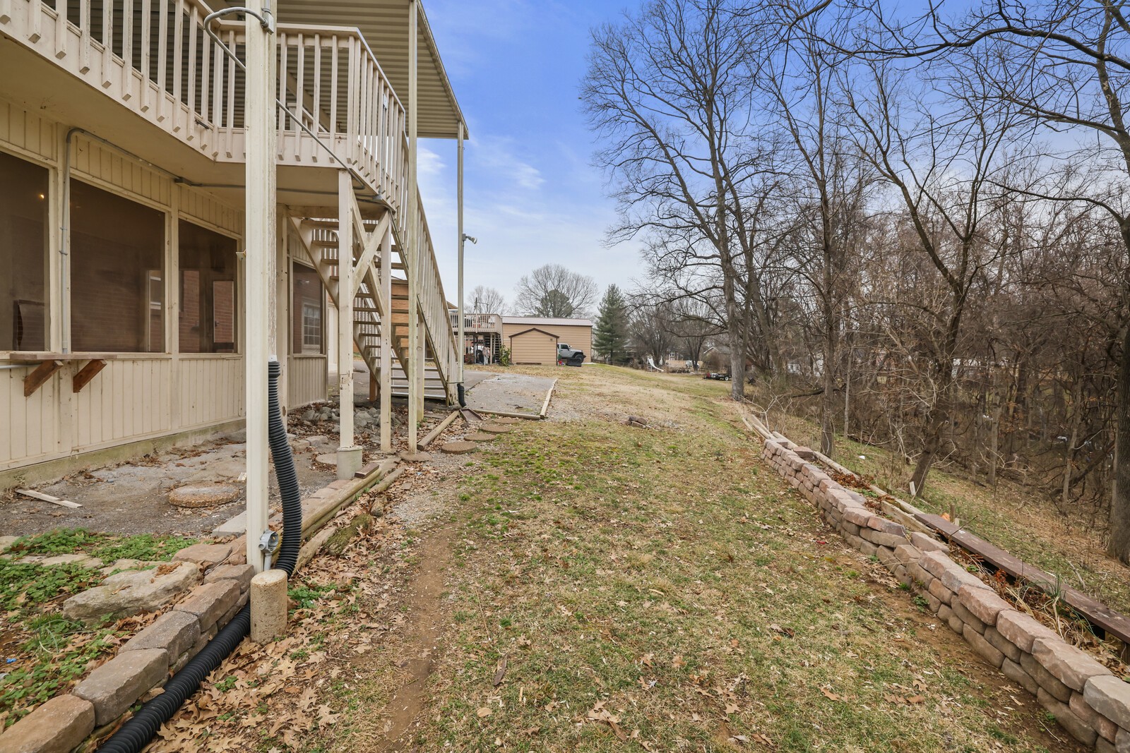306 Crestridge Dr
