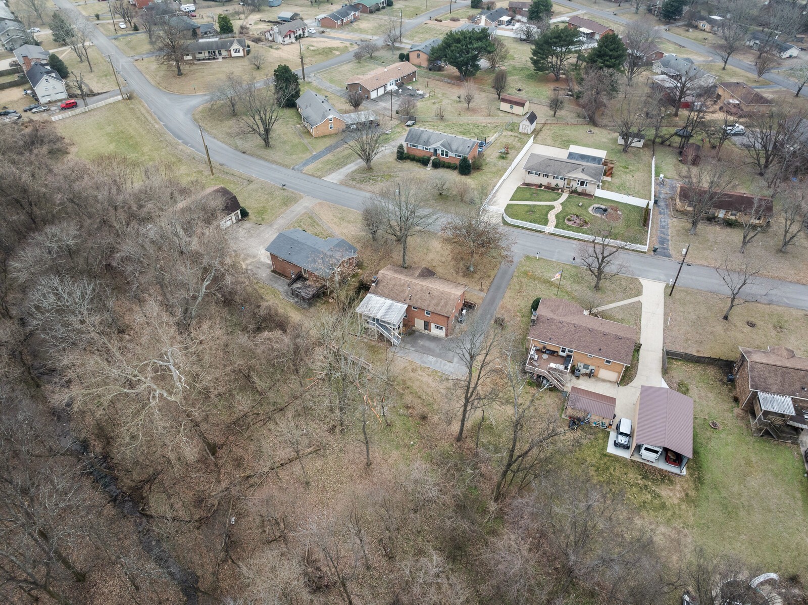 306 Crestridge Dr