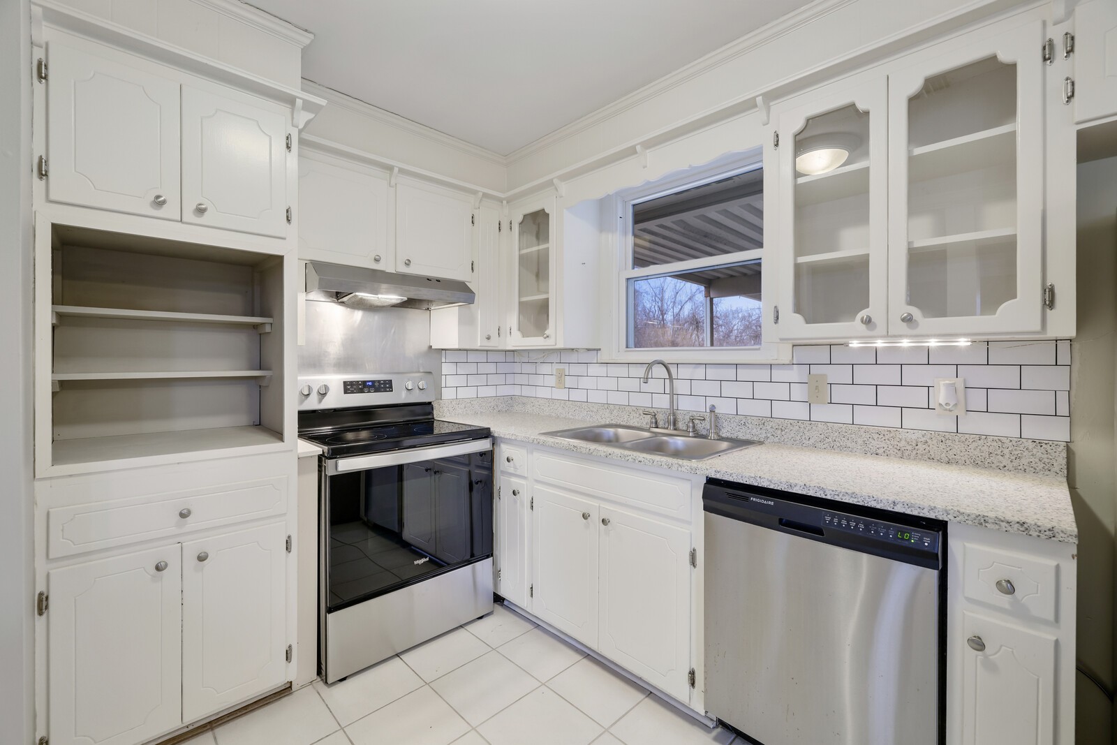 306 Crestridge Dr