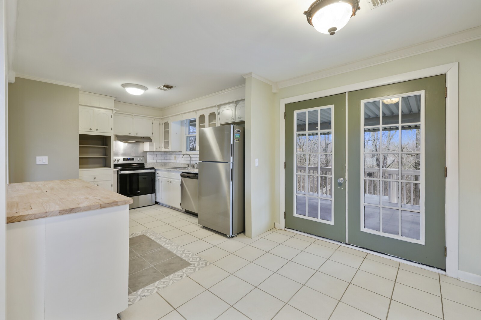 306 Crestridge Dr