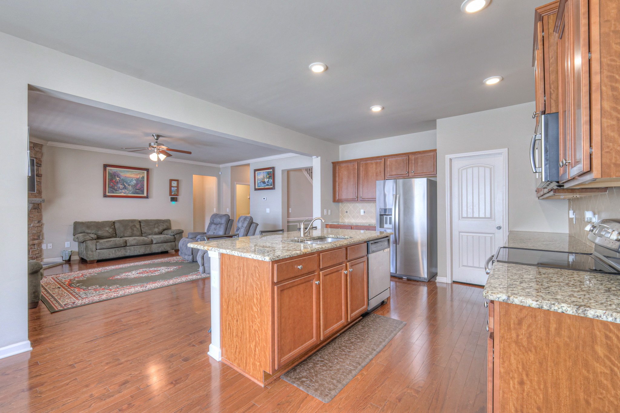 4914 General Eisenhower Dr
