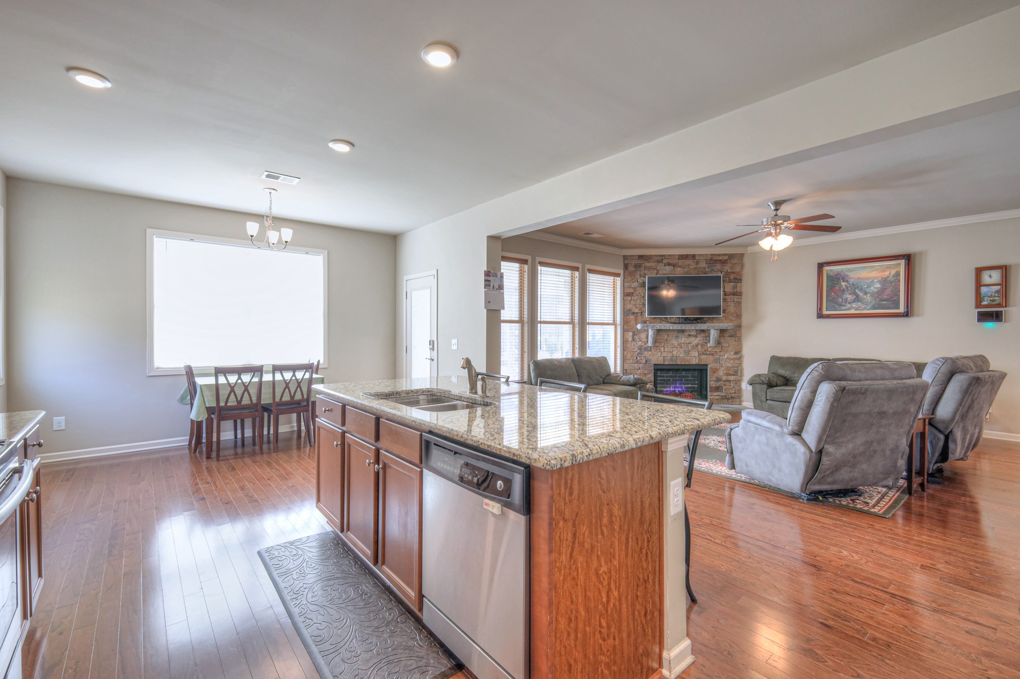 4914 General Eisenhower Dr