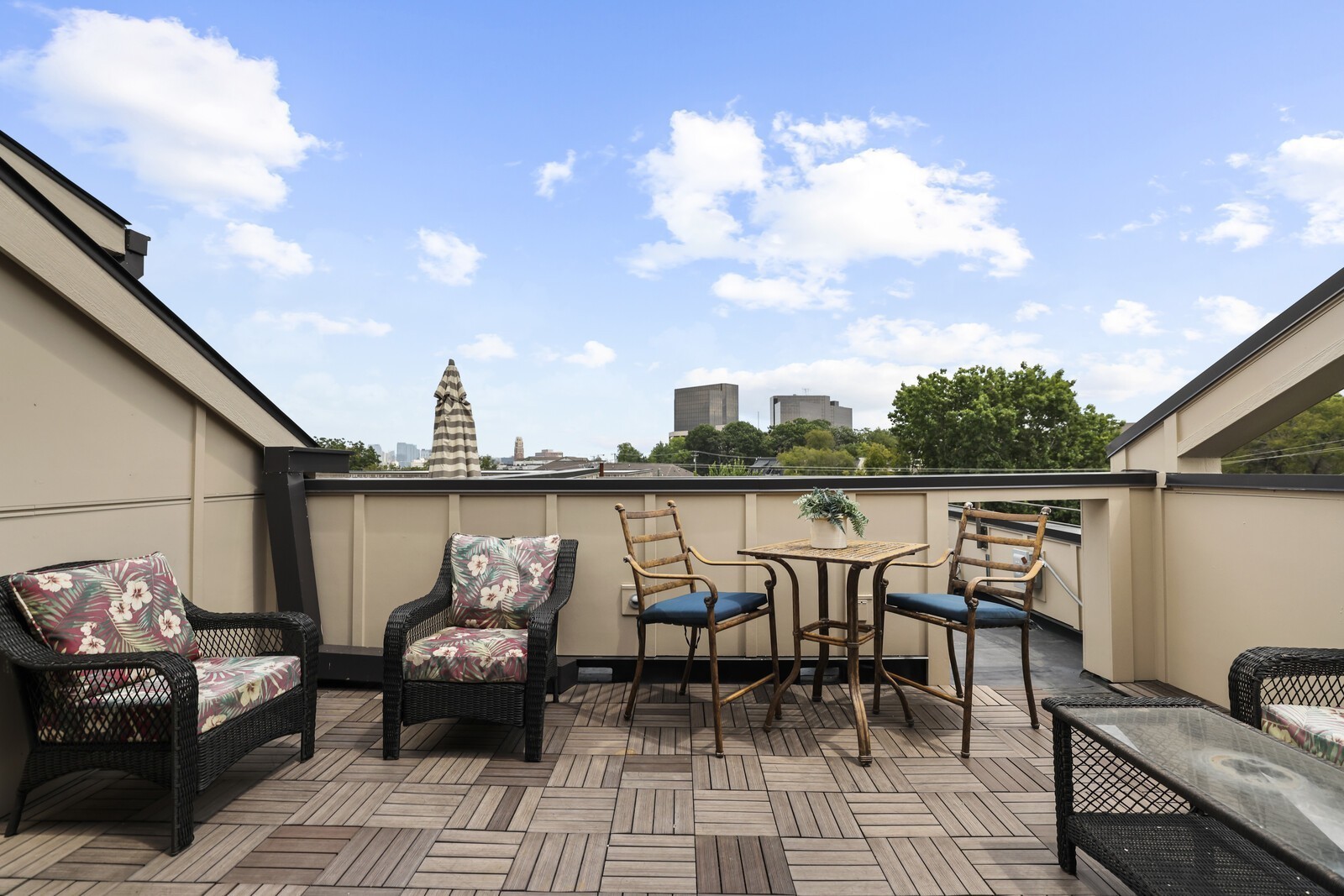 3210 Long Blvd Unit: 102