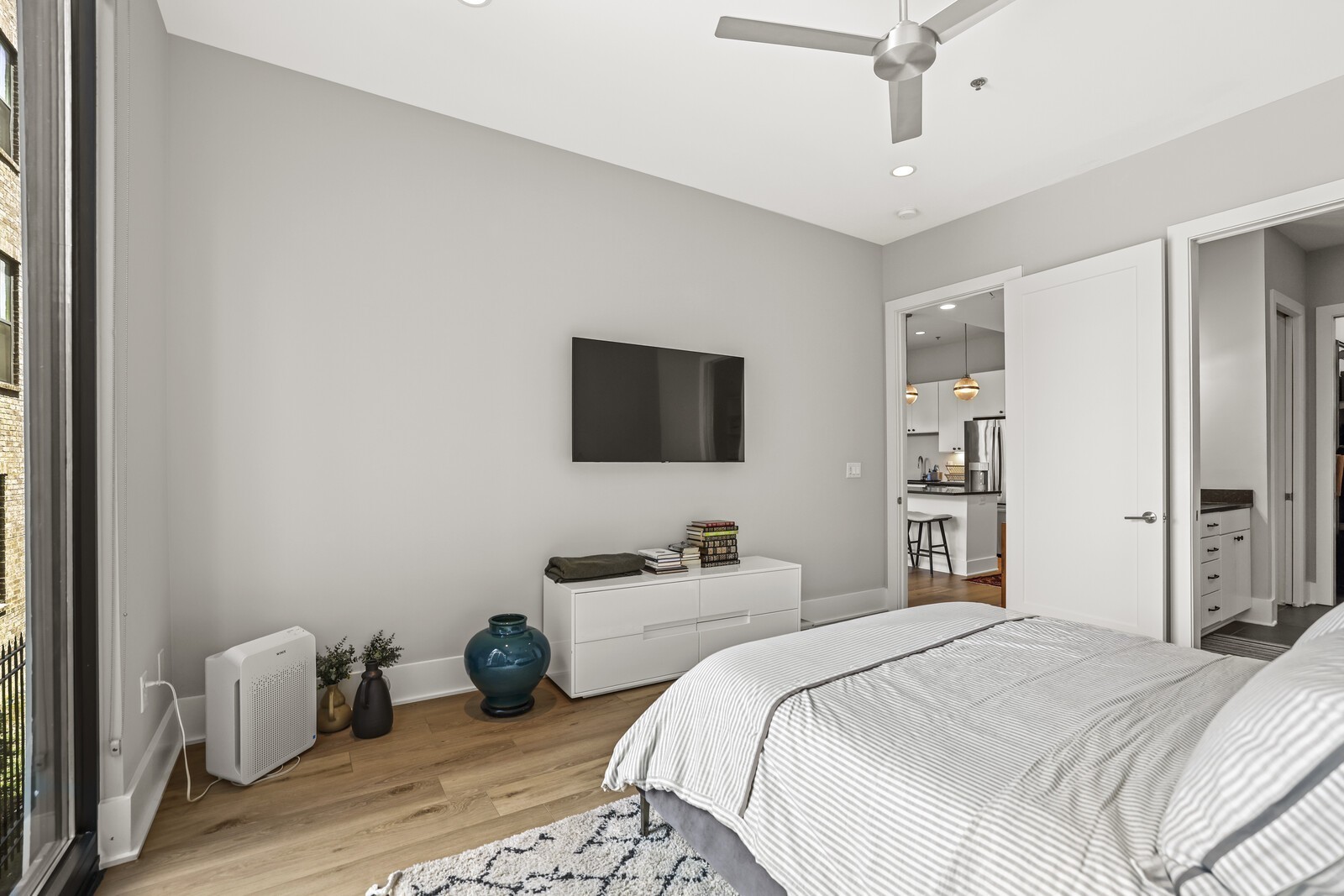 3210 Long Blvd Unit: 102