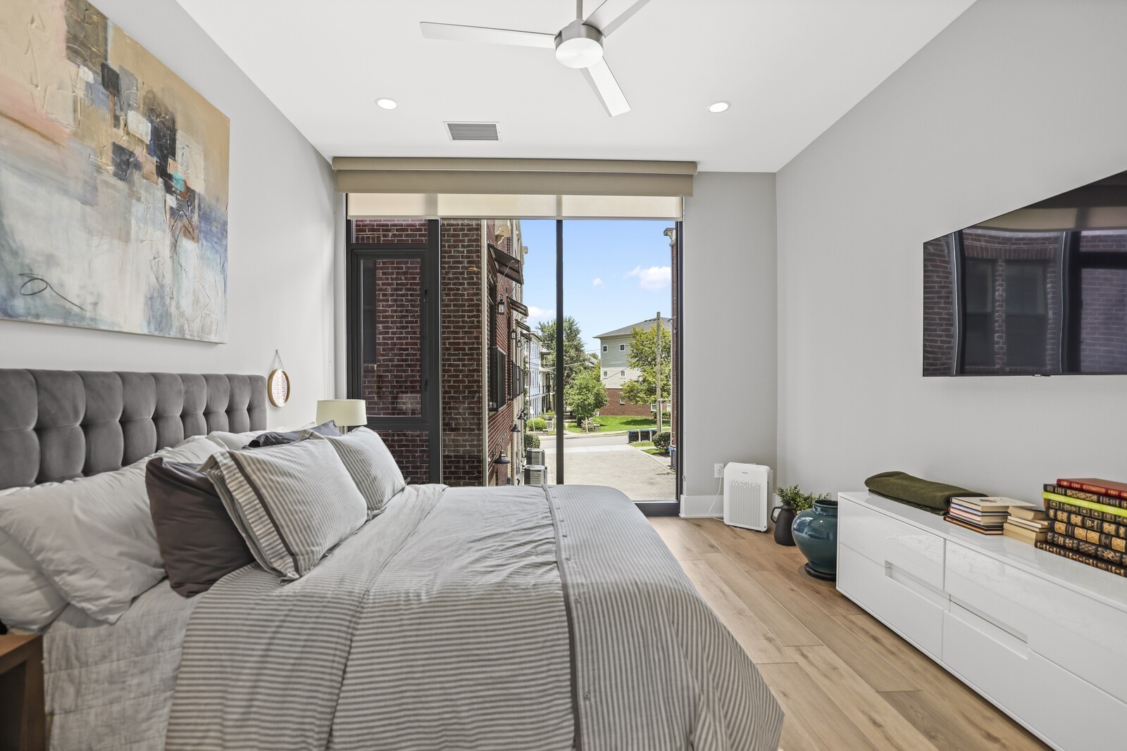 3210 Long Blvd Unit: 102