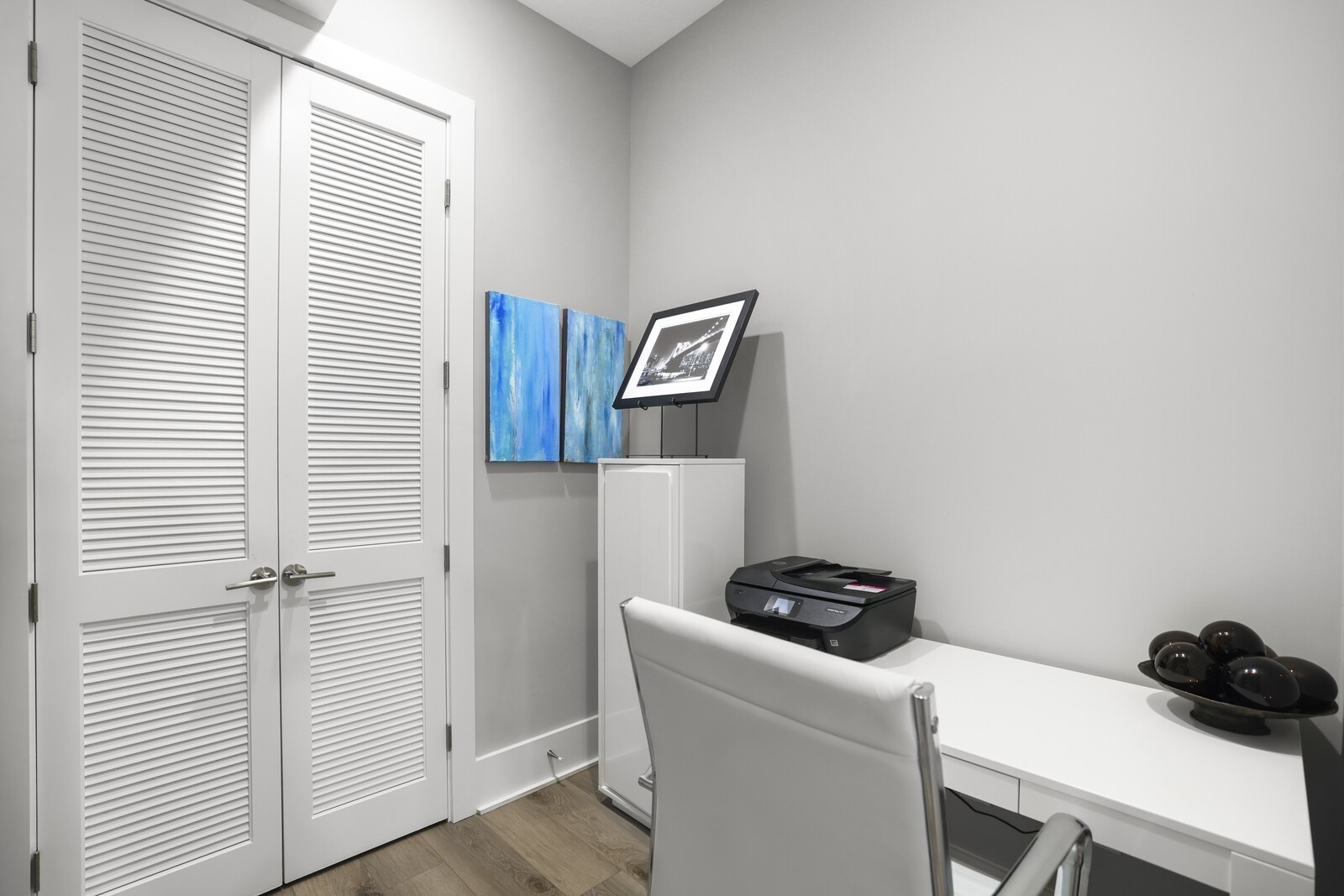 3210 Long Blvd Unit: 102