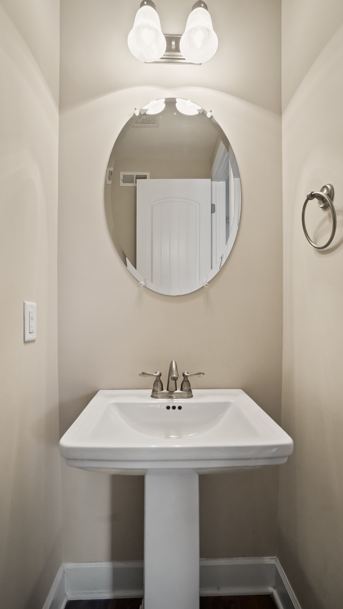 2568 Val Marie Dr