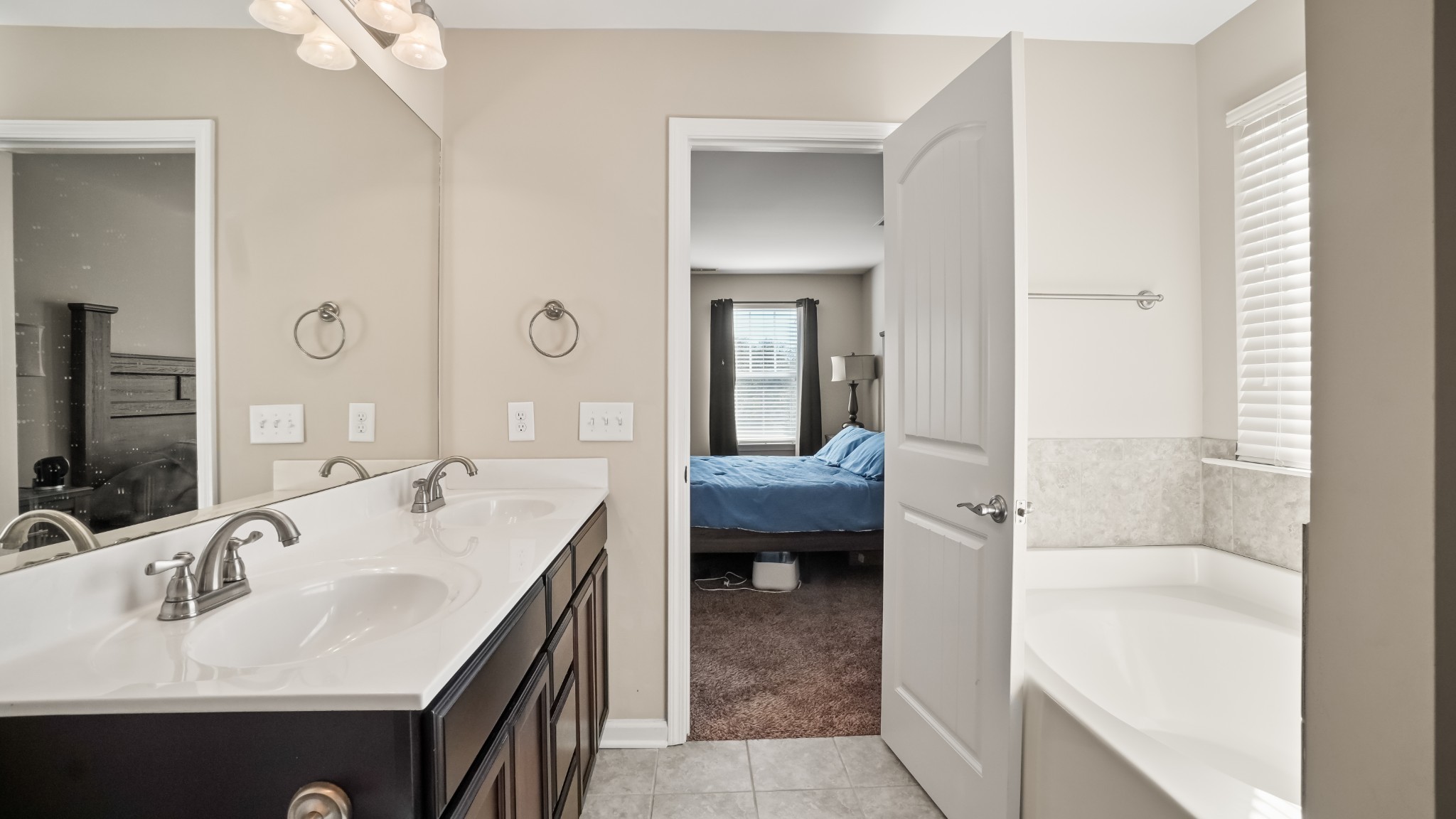 2568 Val Marie Dr