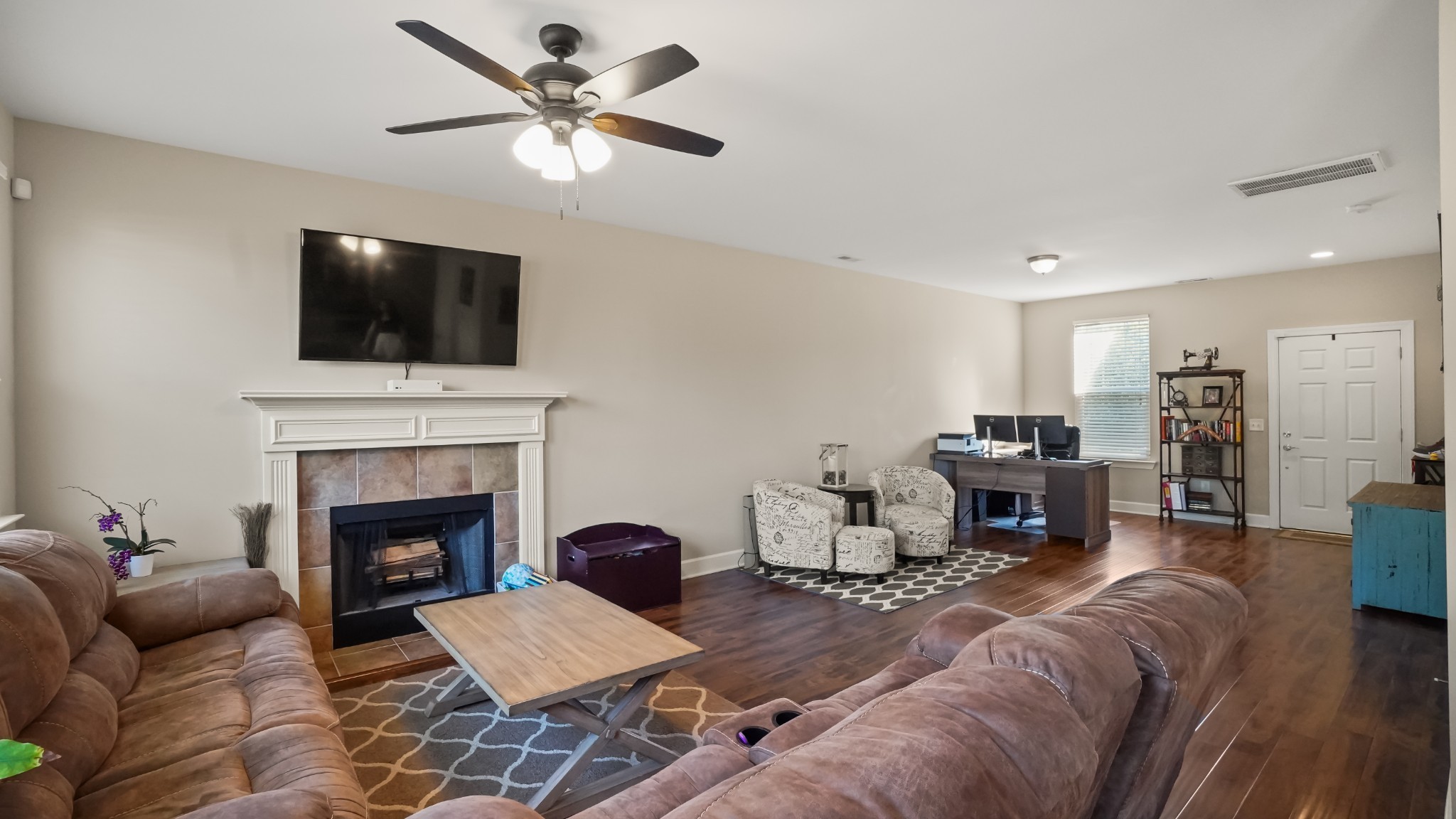 2568 Val Marie Dr