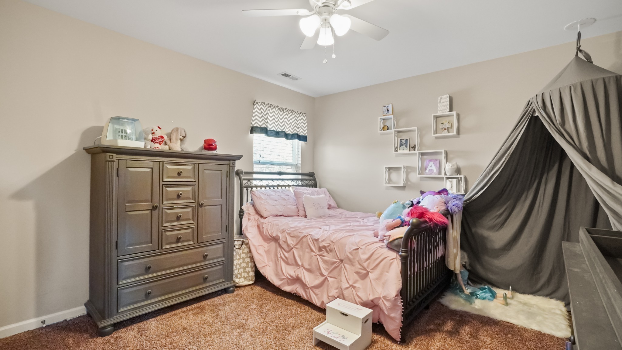 2568 Val Marie Dr