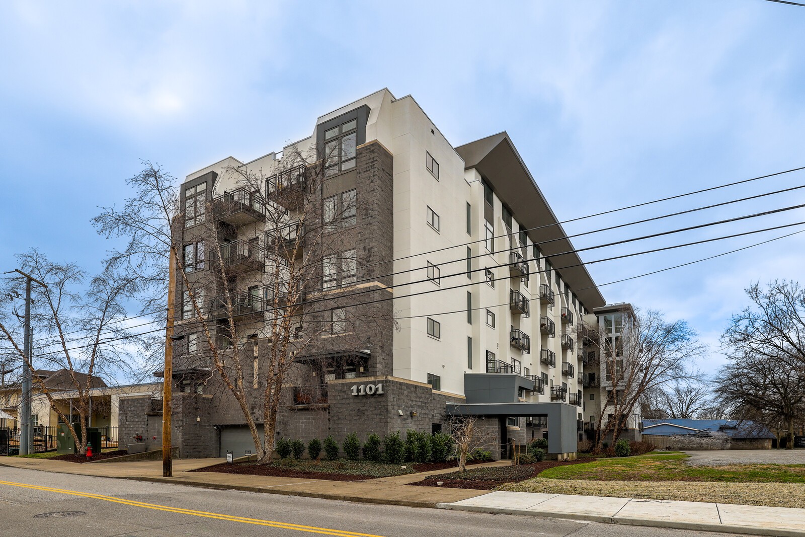 1101 18th Ave, S Unit: 500