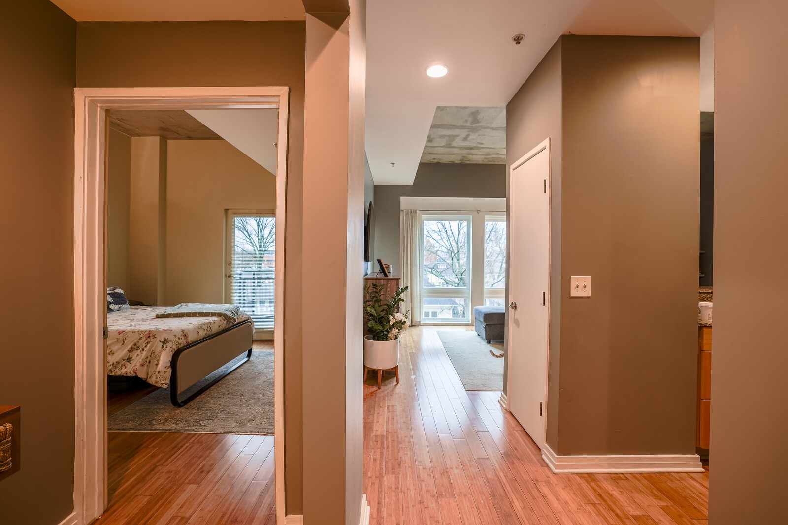 1101 18th Ave, S Unit: 500