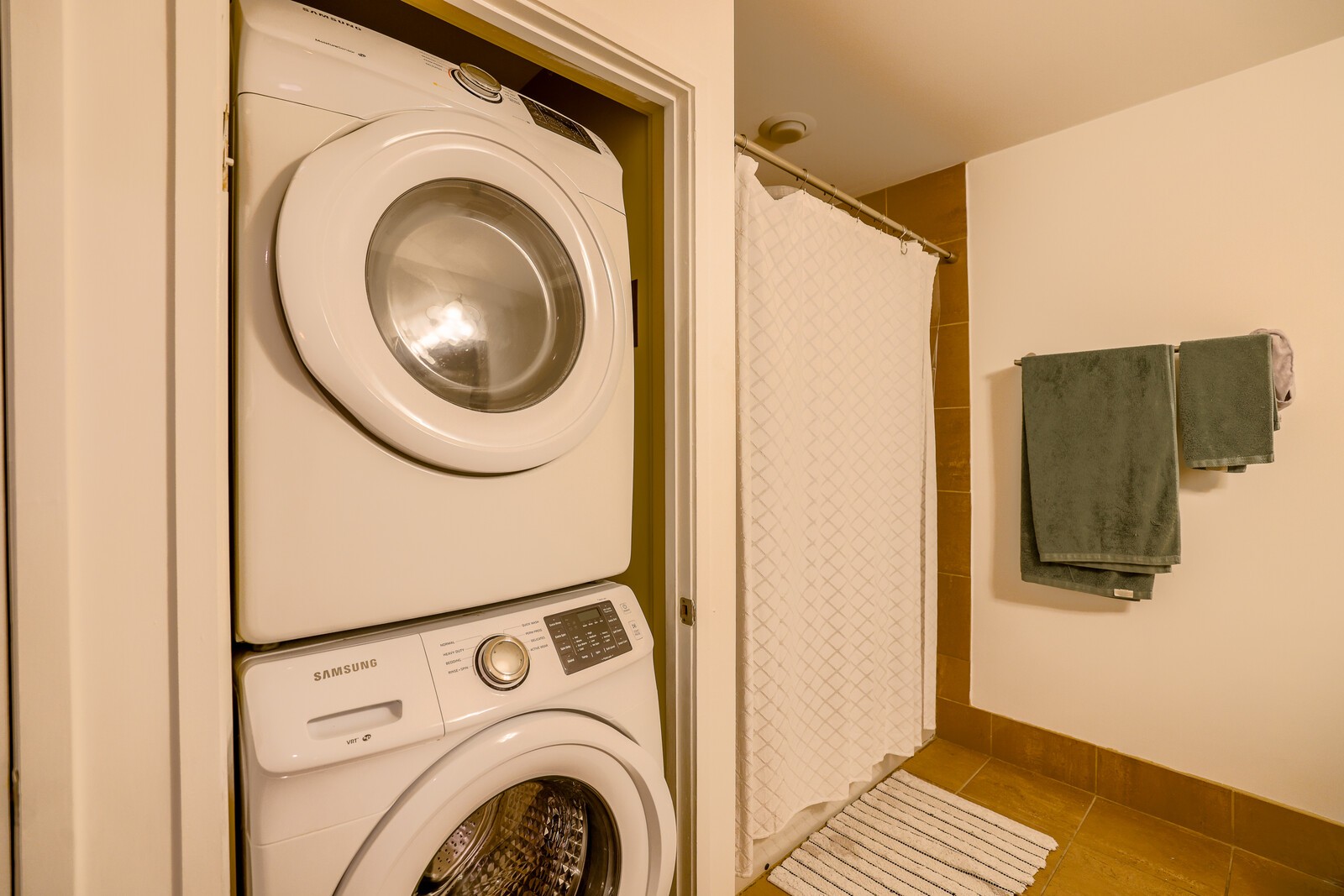 1101 18th Ave, S Unit: 500