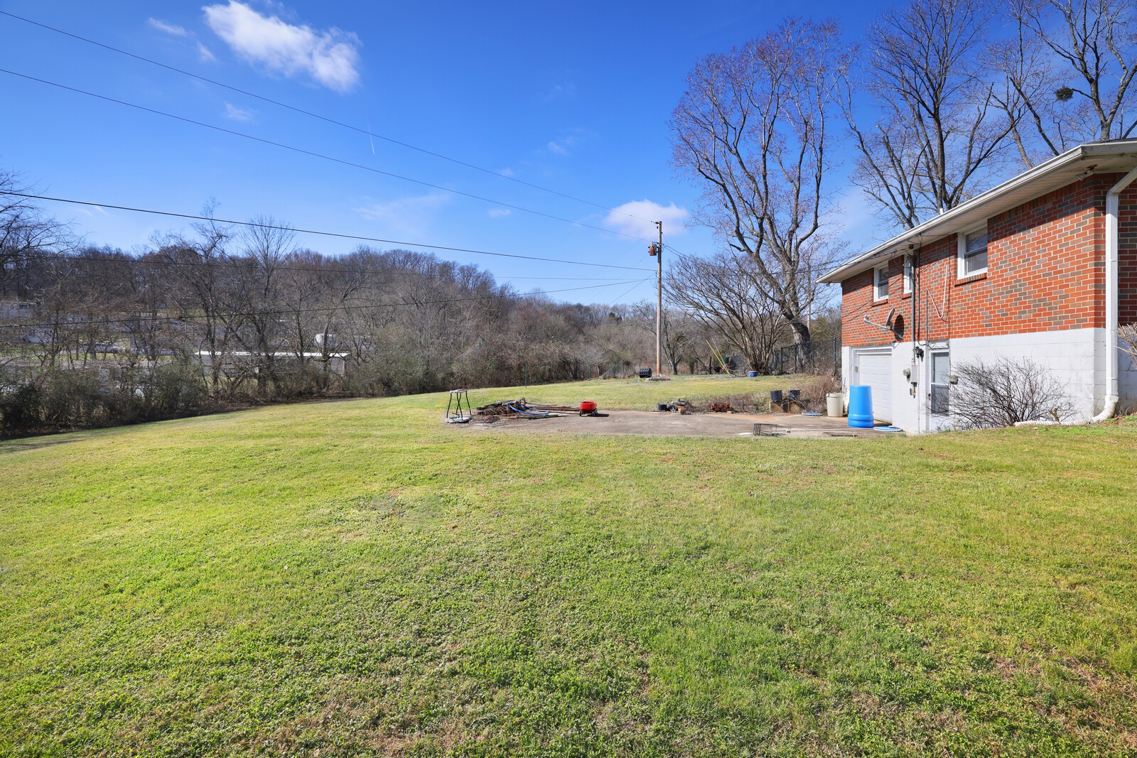 108 Echo Ln