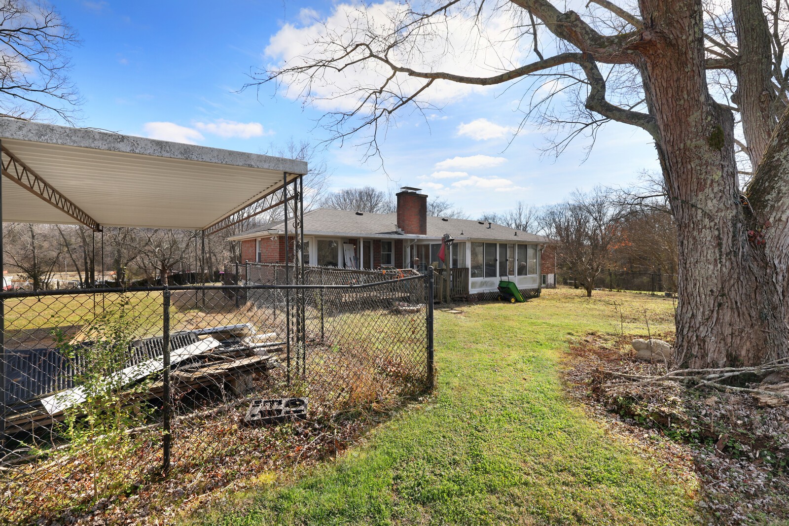 108 Echo Ln