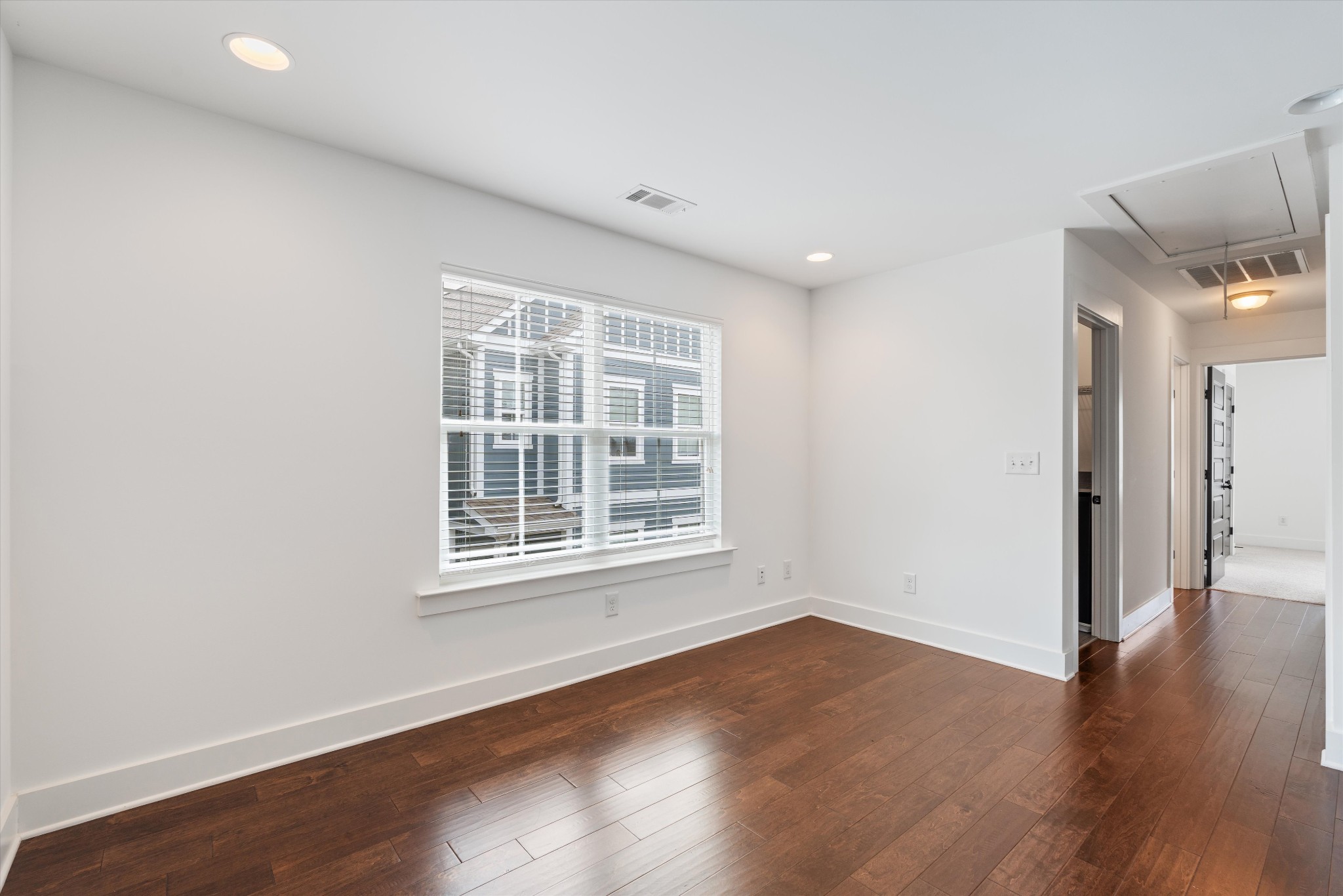 1332 Sula Dr