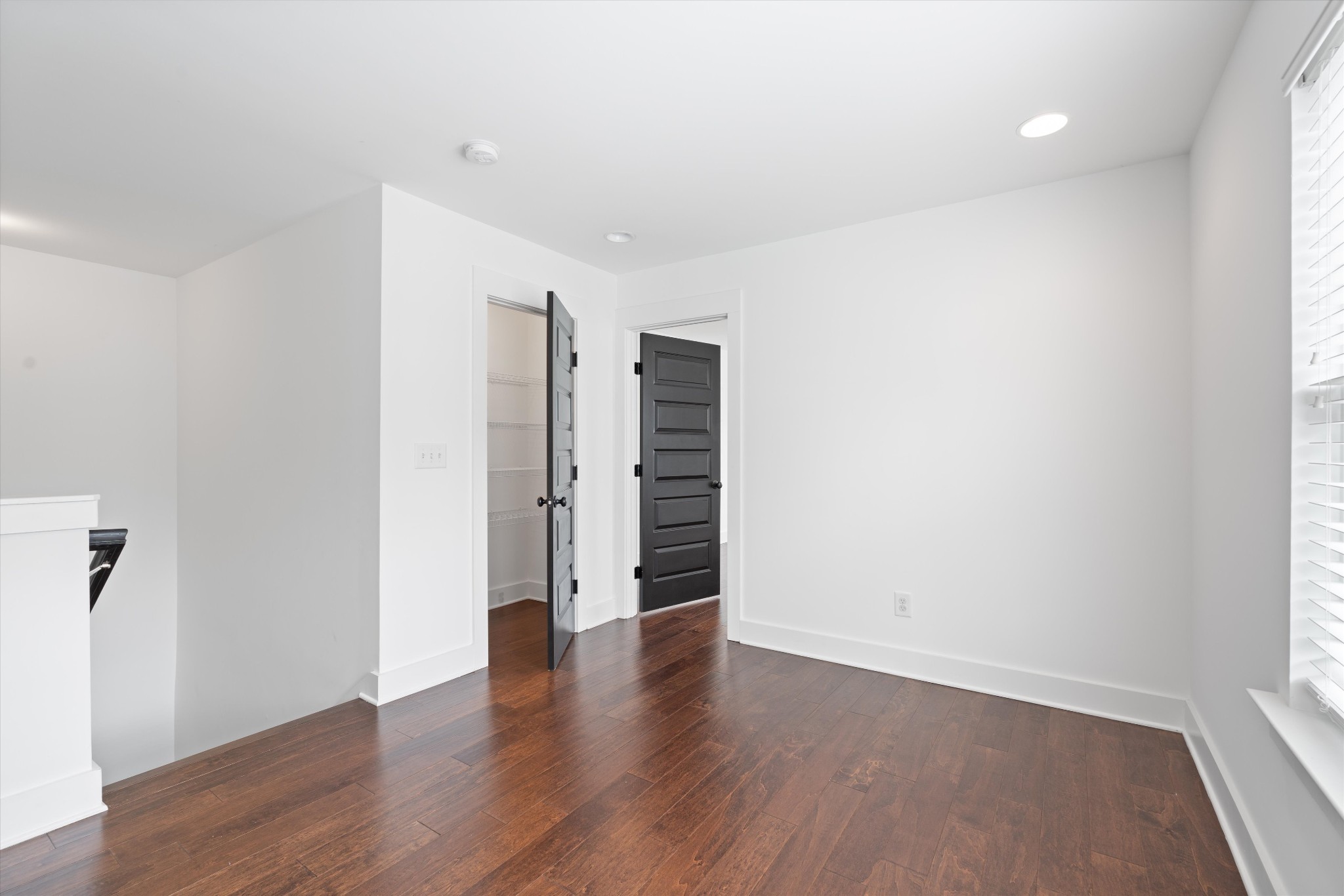 1332 Sula Dr