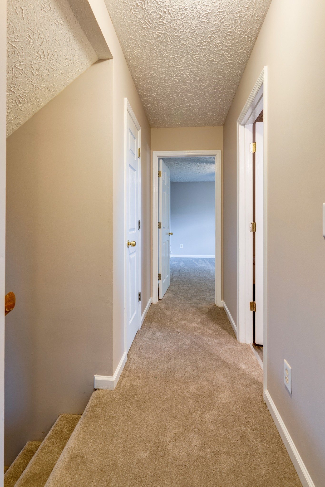 106 East Ridge Court
