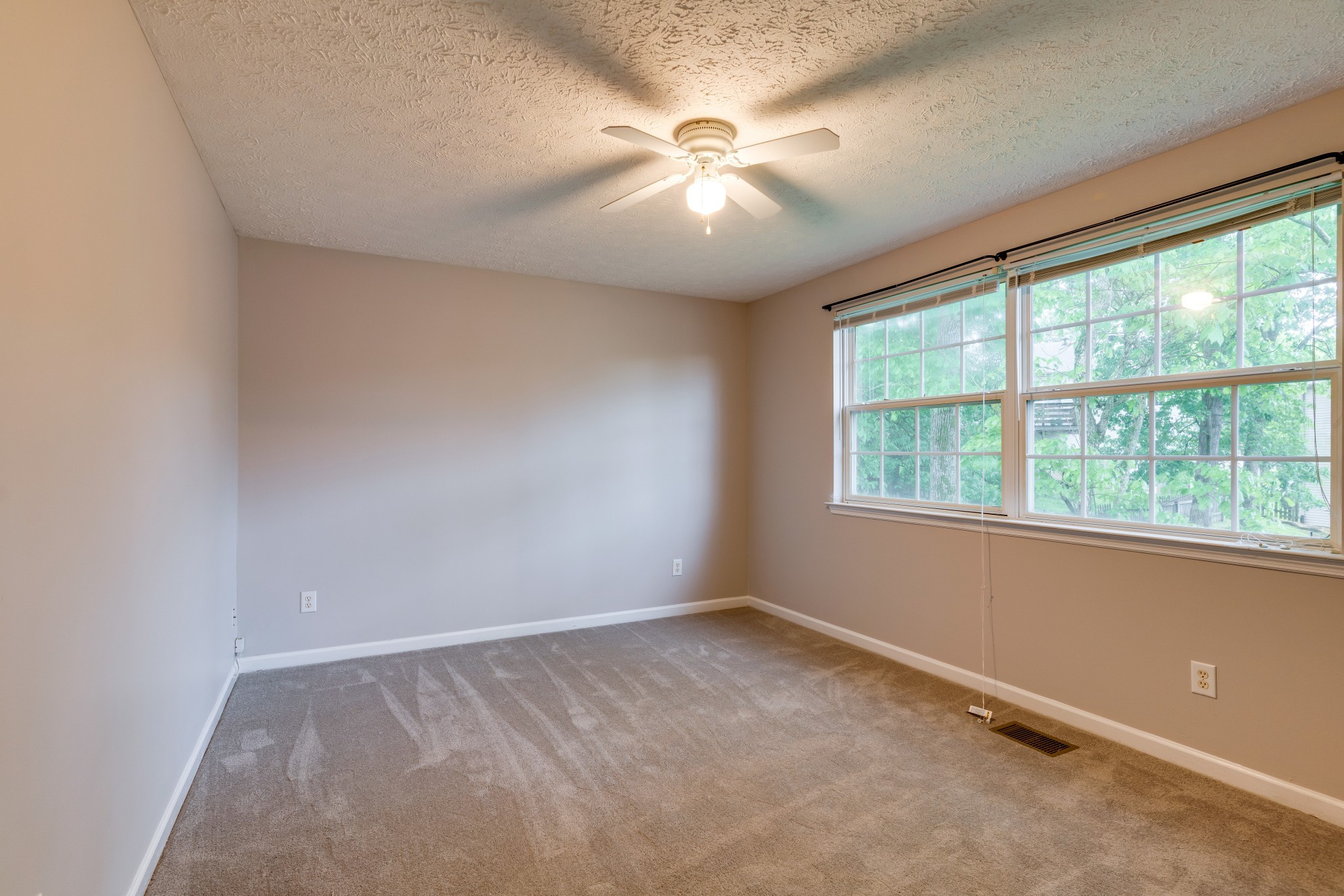 106 East Ridge Court