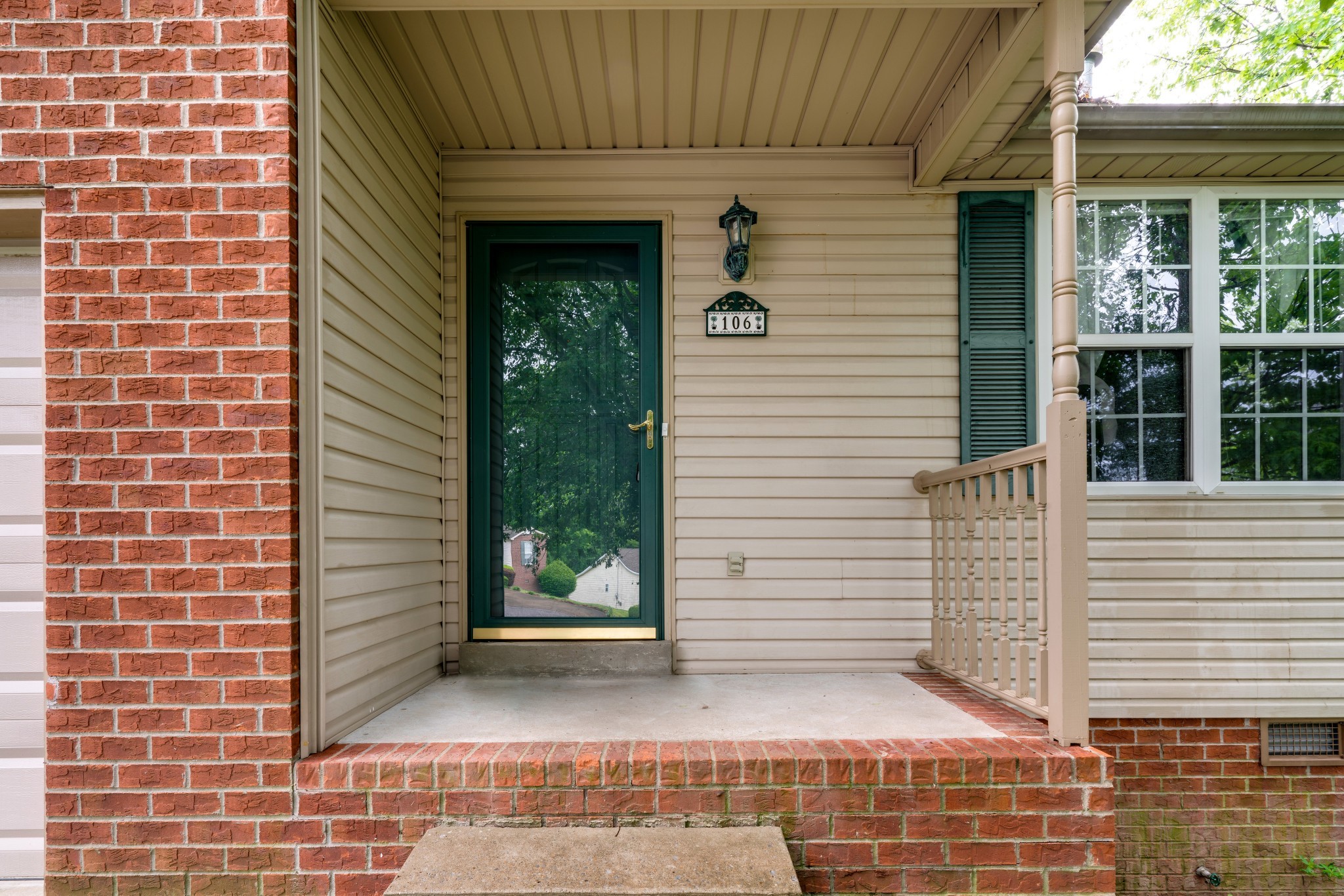 106 East Ridge Court