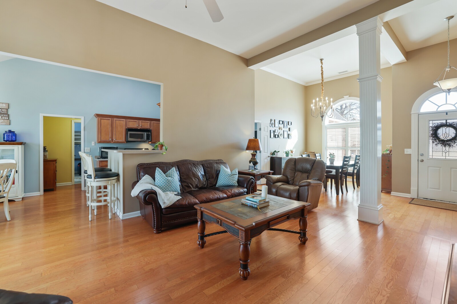 1084 Nealcrest Cir