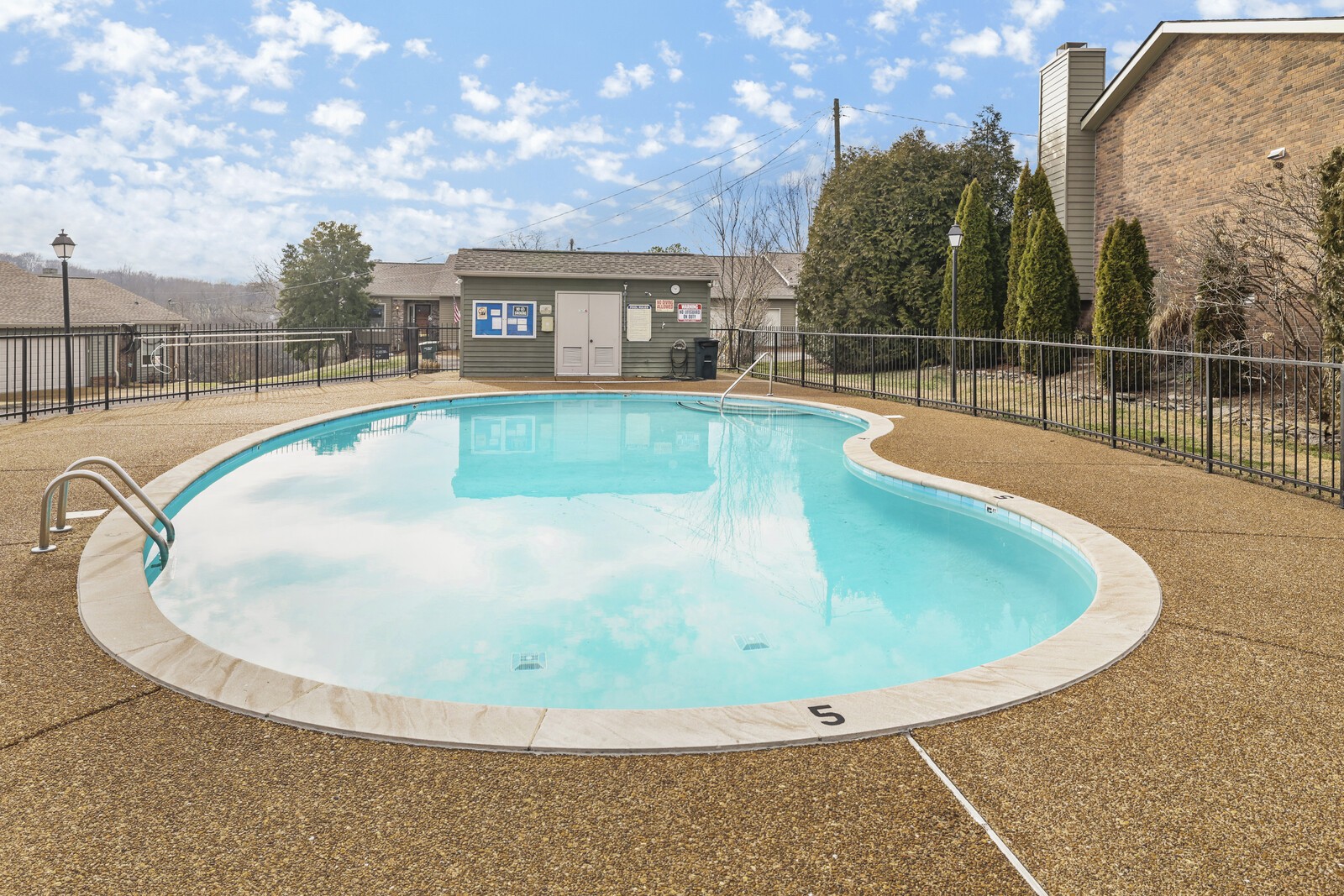102 Morton Mill Cir