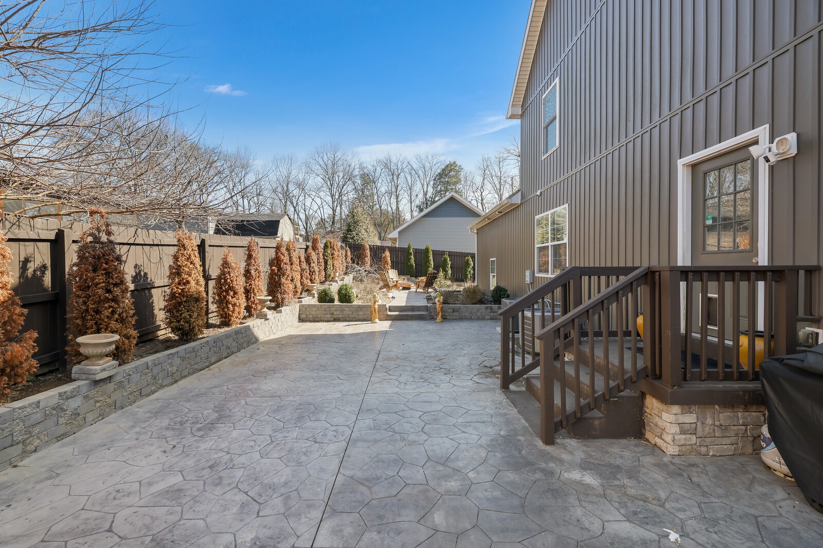 105 Ruby Dr