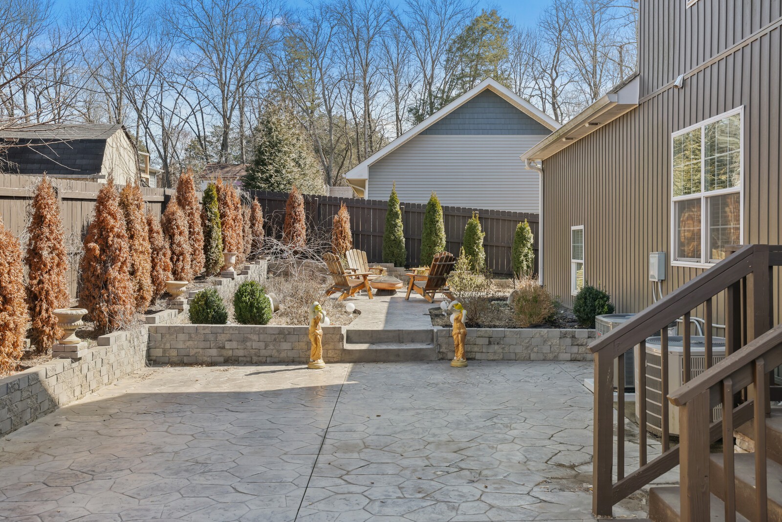 105 Ruby Dr
