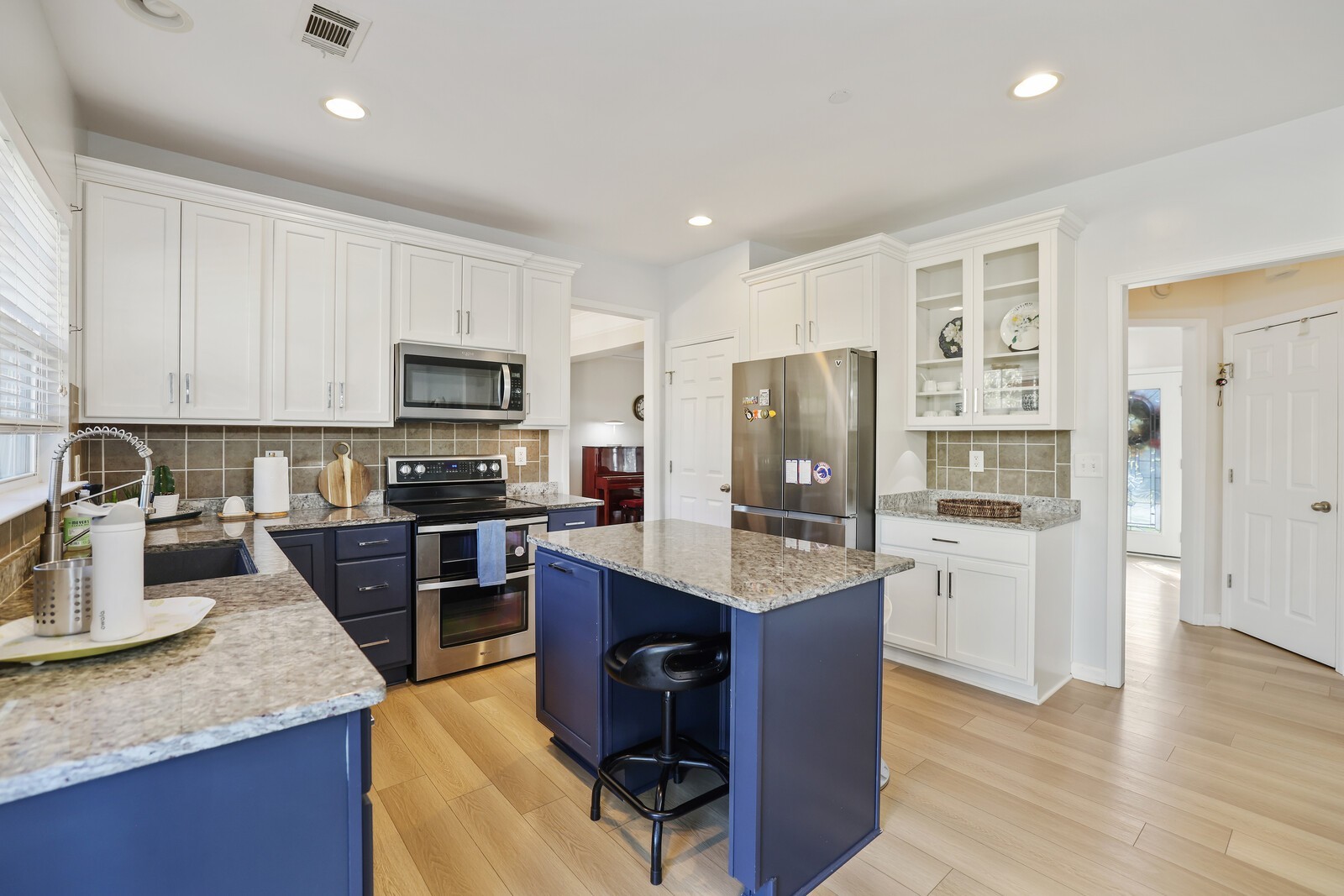 1946 Ashburn Ct