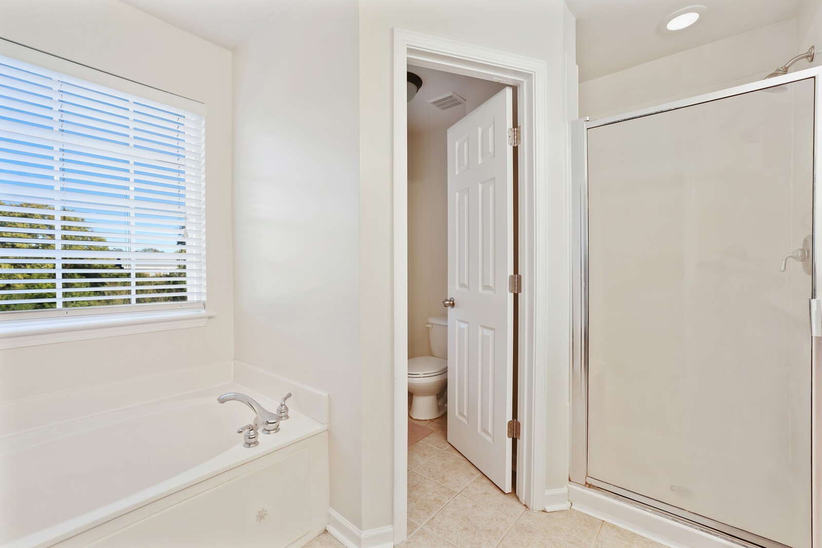 1946 Ashburn Ct