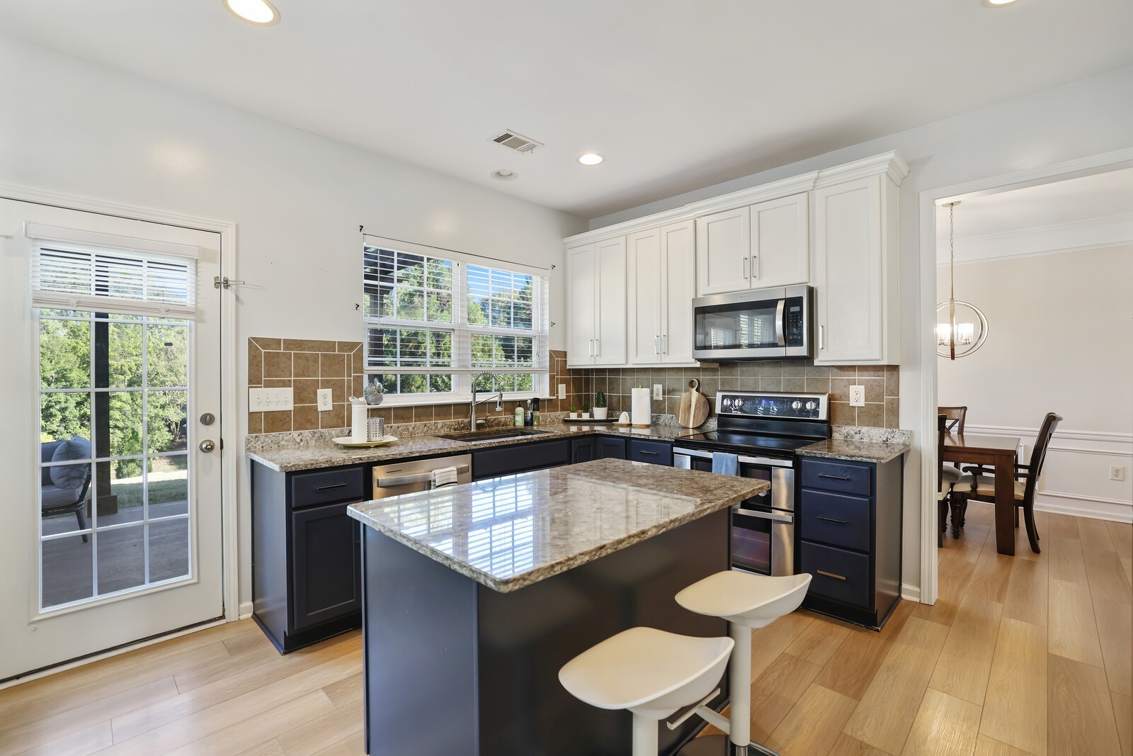 1946 Ashburn Ct