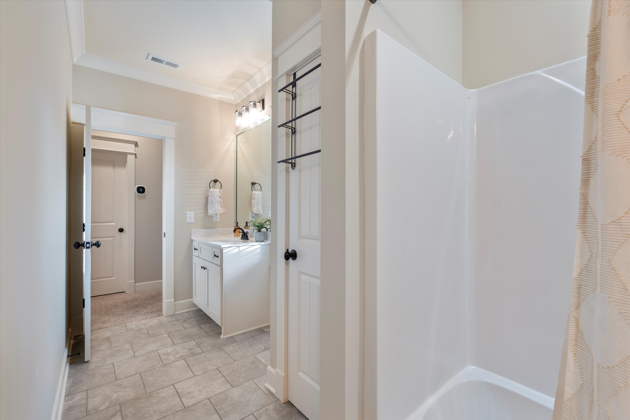 3021 Nichols Vale