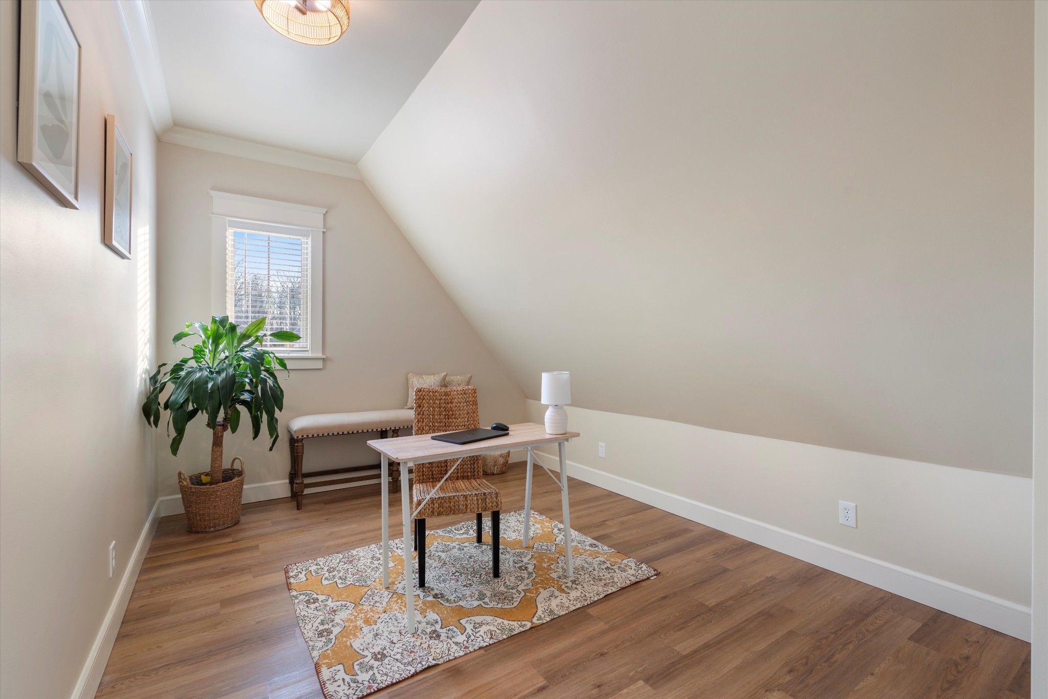 3021 Nichols Vale