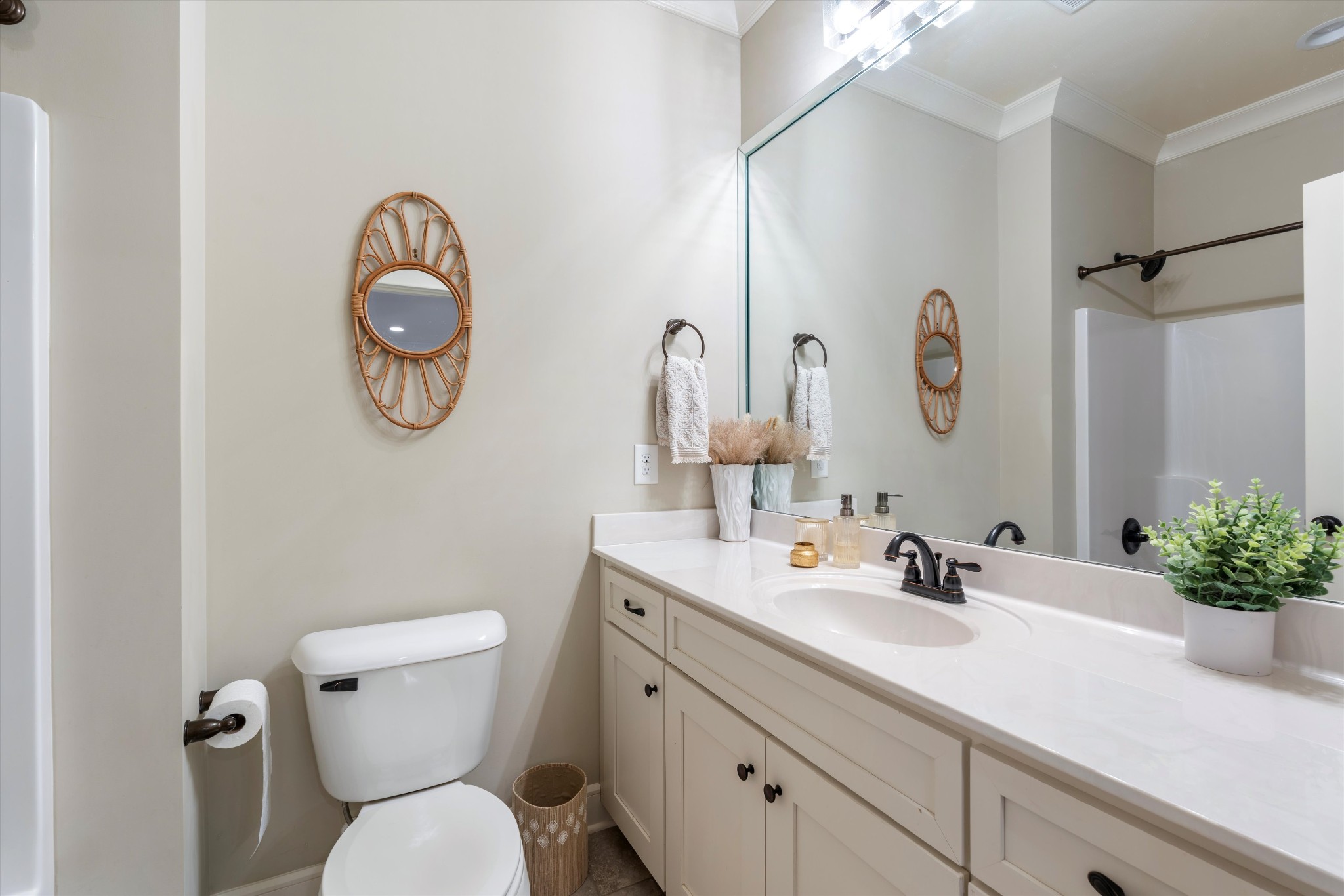 3021 Nichols Vale
