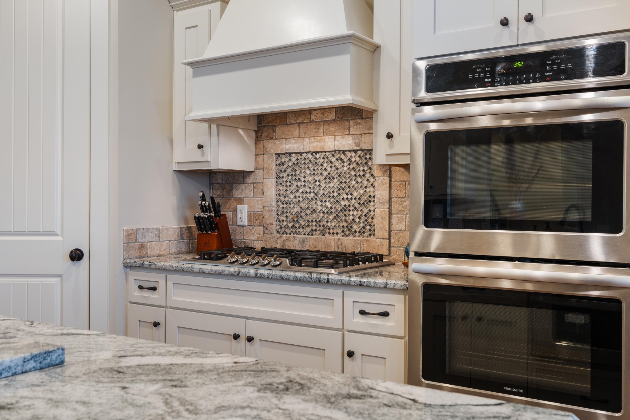 3021 Nichols Vale