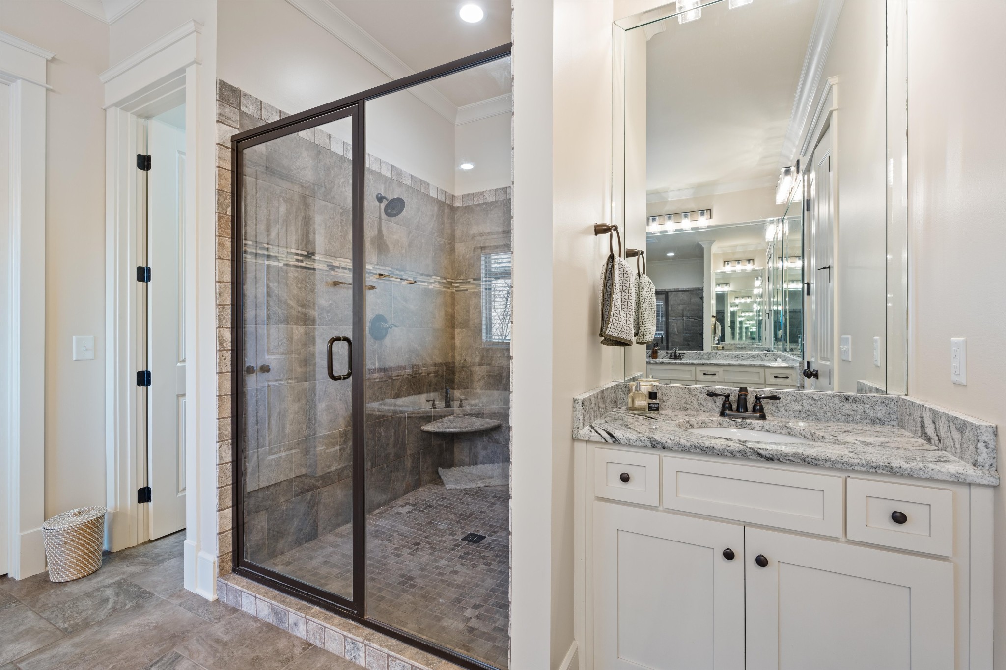 3021 Nichols Vale