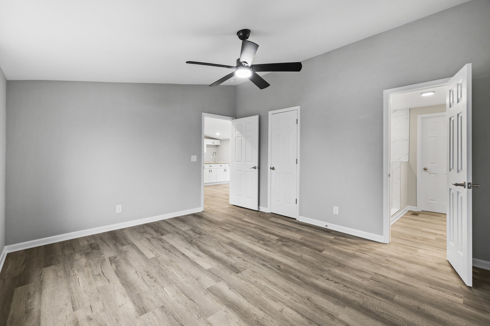 806 Jenkins Ct