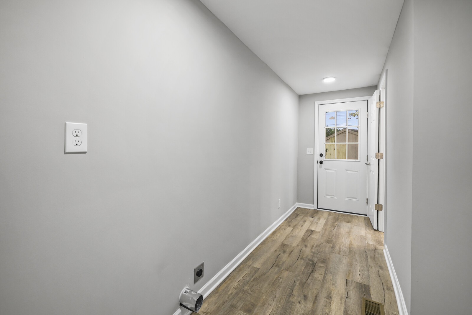 806 Jenkins Ct