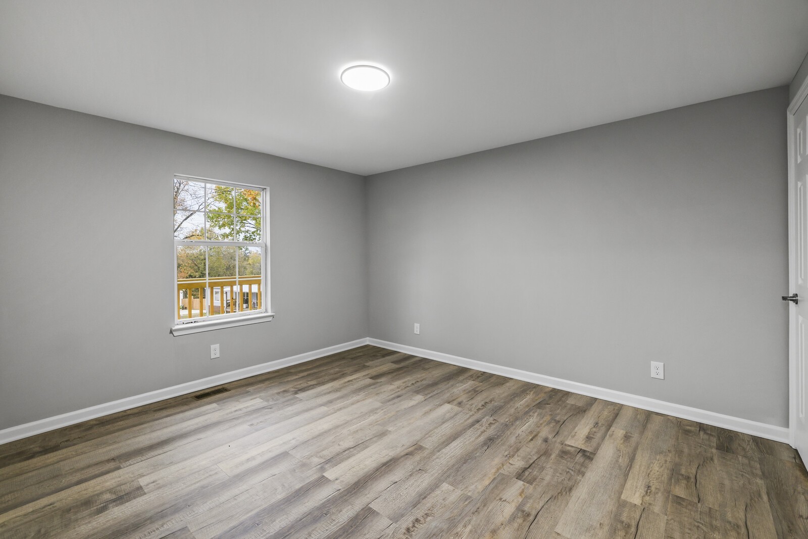 806 Jenkins Ct