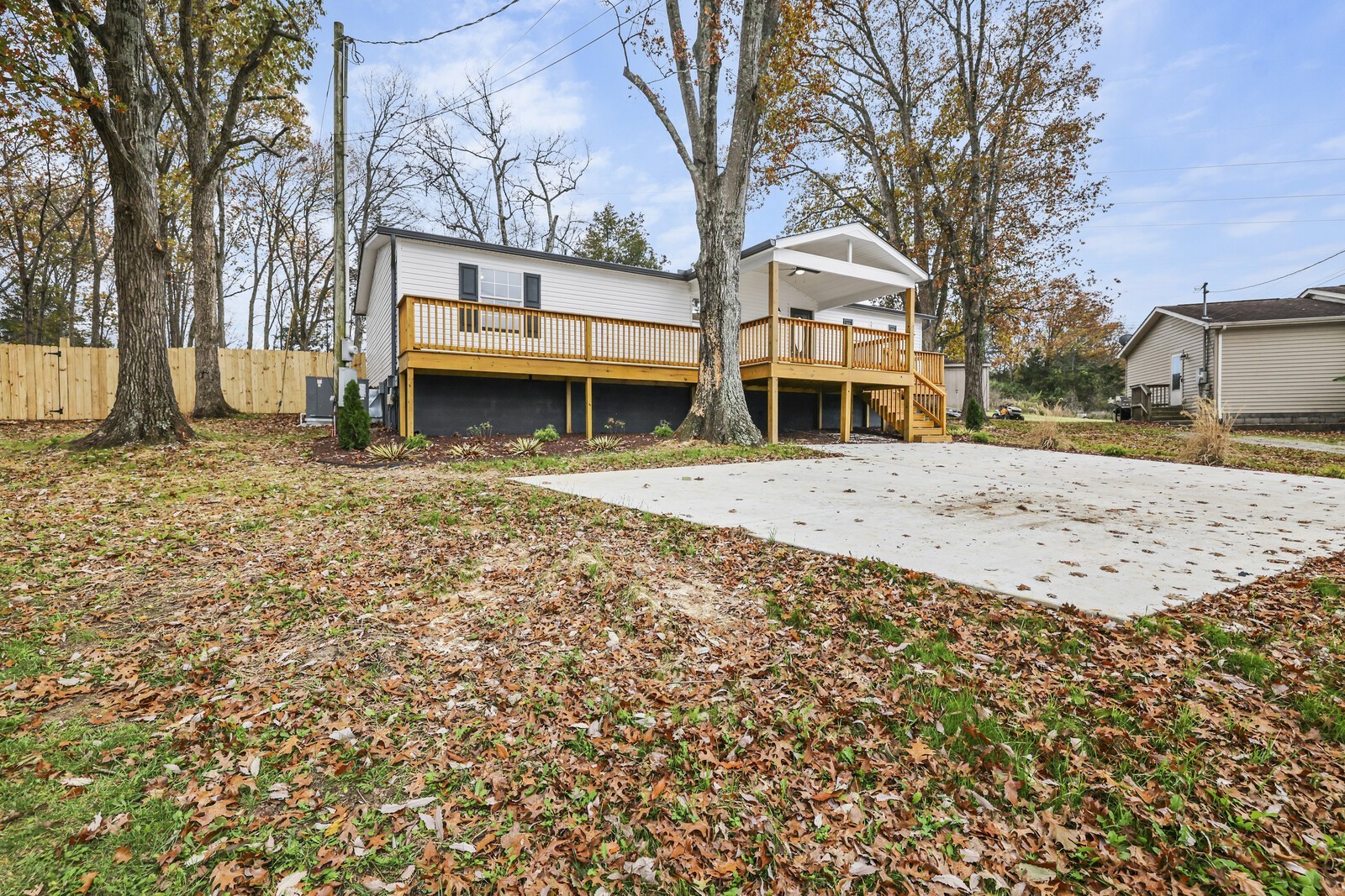 806 Jenkins Ct
