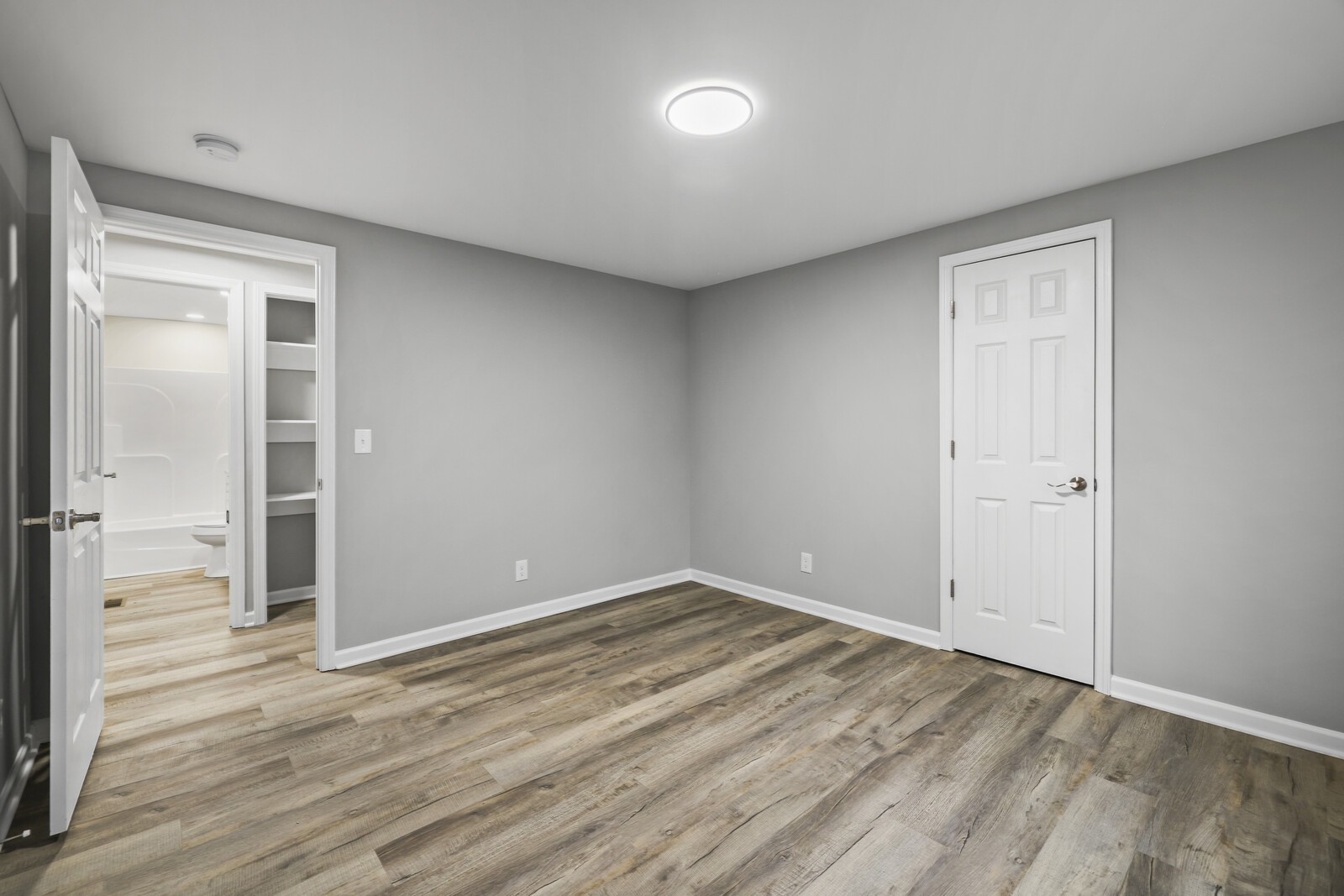 806 Jenkins Ct
