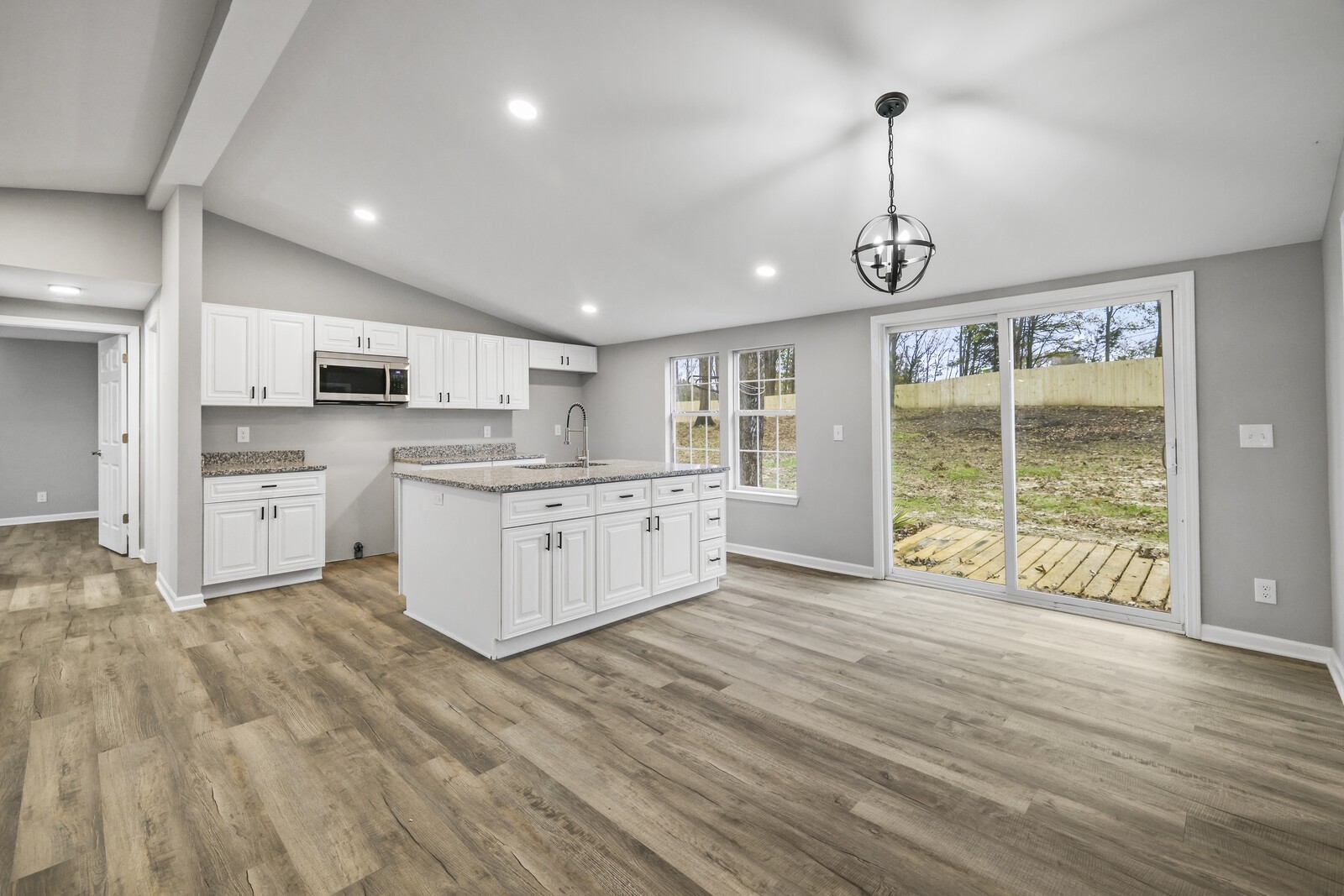 806 Jenkins Ct