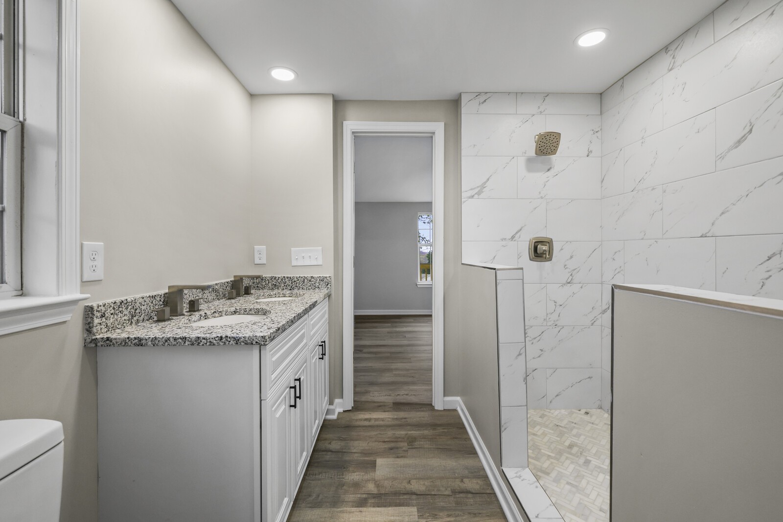 806 Jenkins Ct