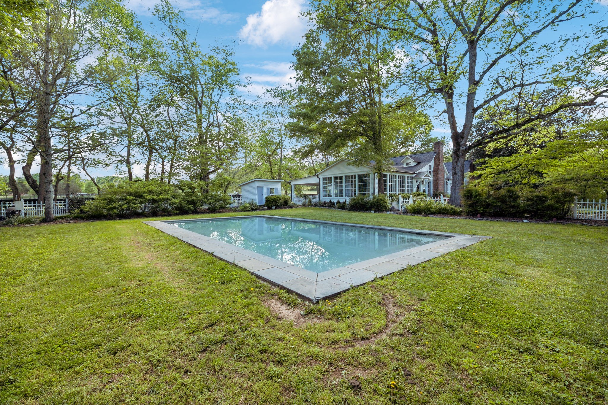 2079 Old Hillsboro Rd