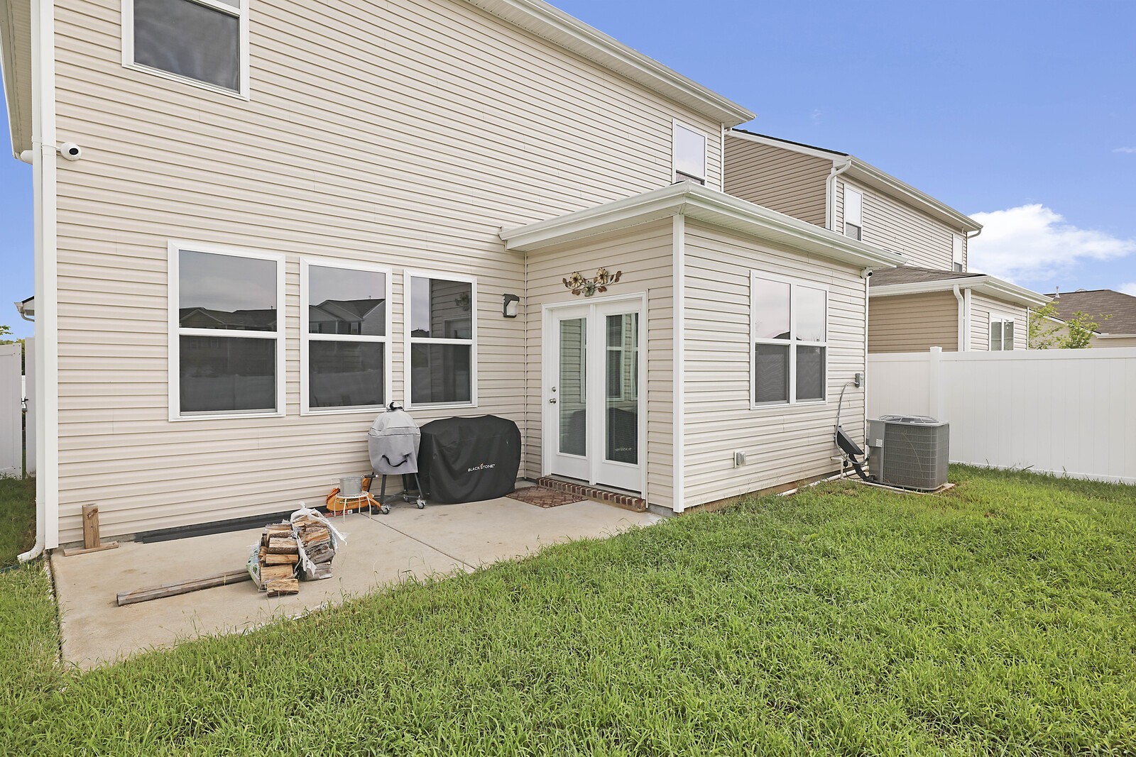 7736 Stapleton Chase Dr