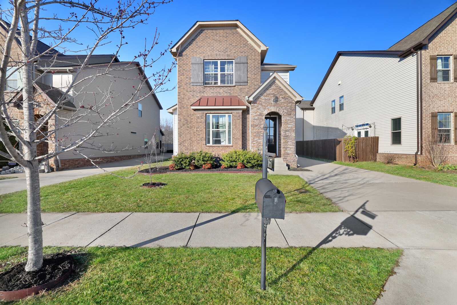1657 Brockton Ln