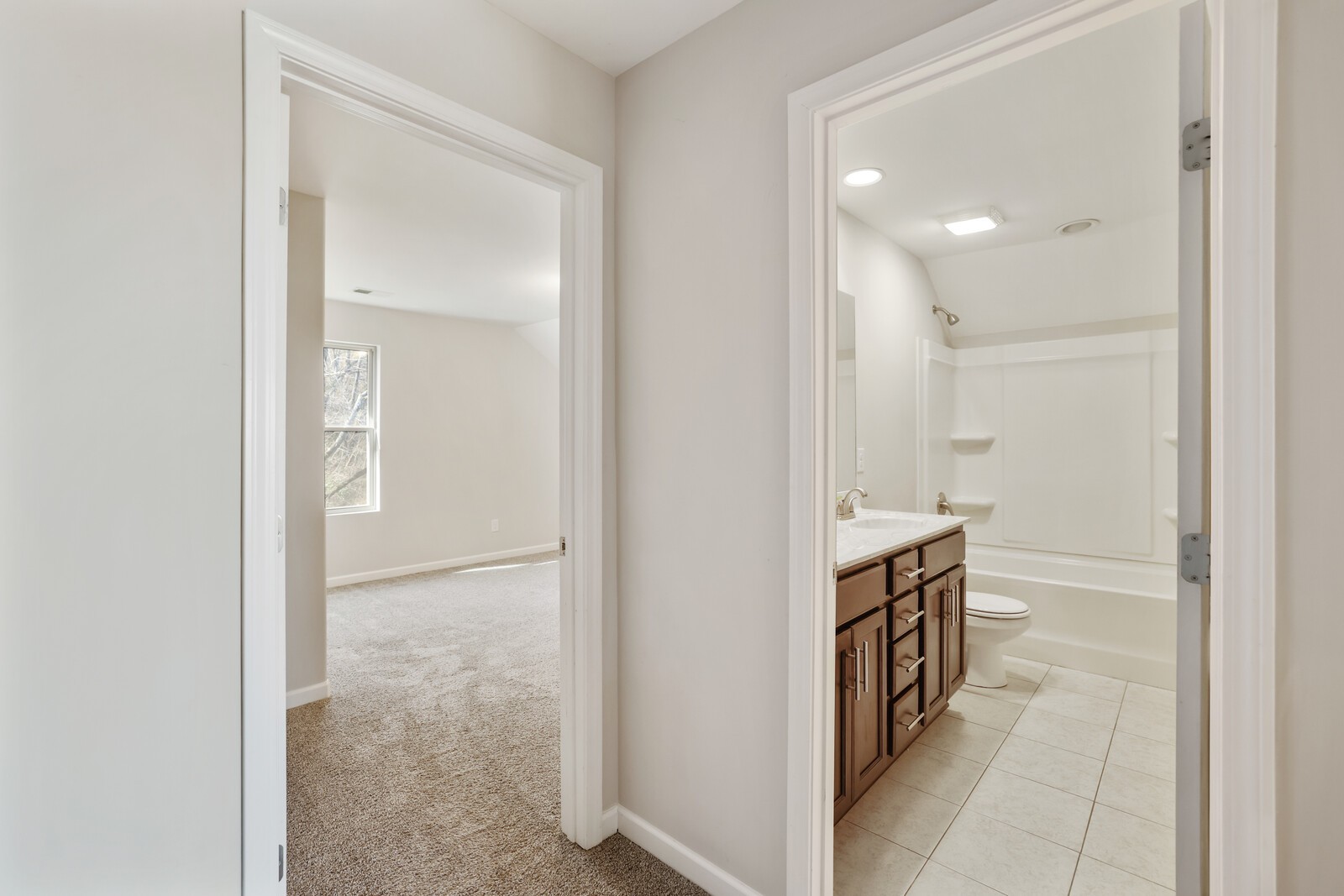 921 Holgate Ct