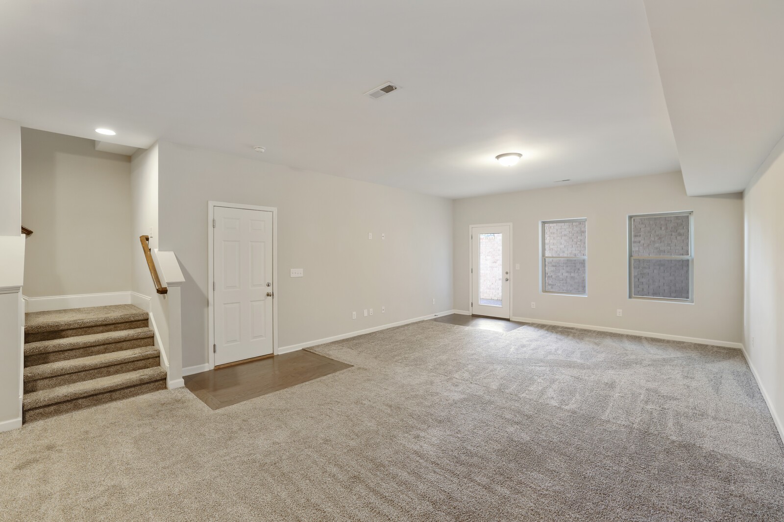 921 Holgate Ct