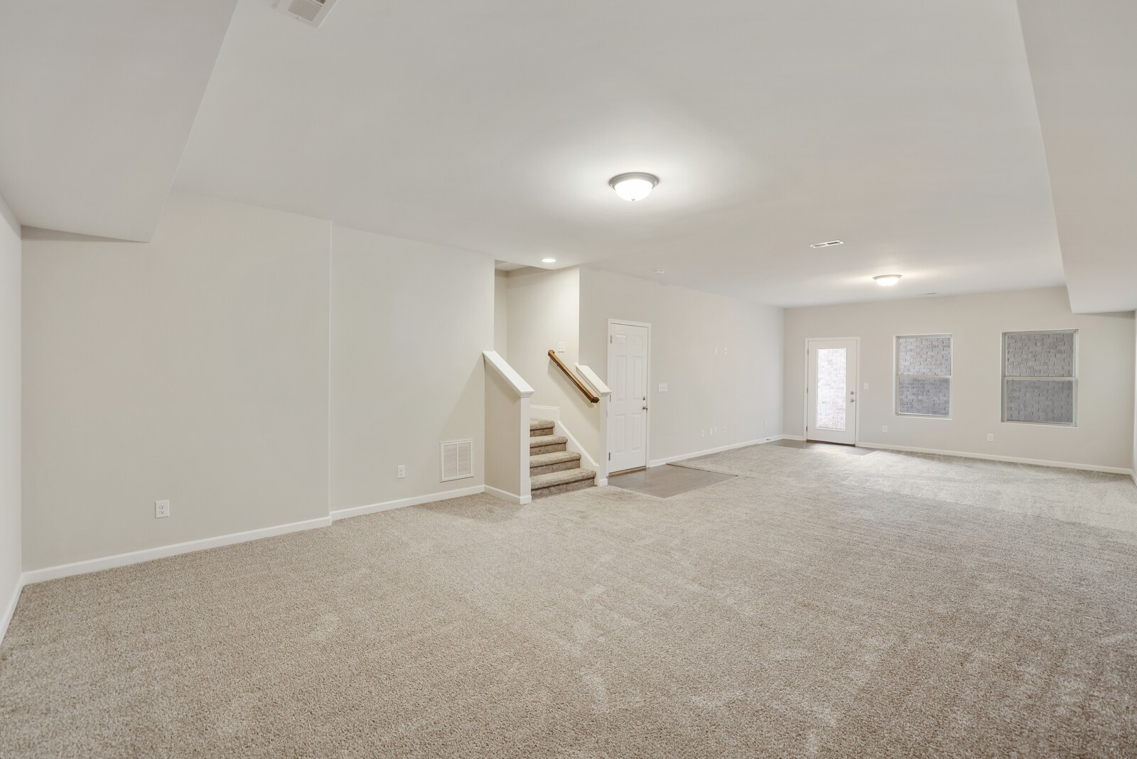 921 Holgate Ct
